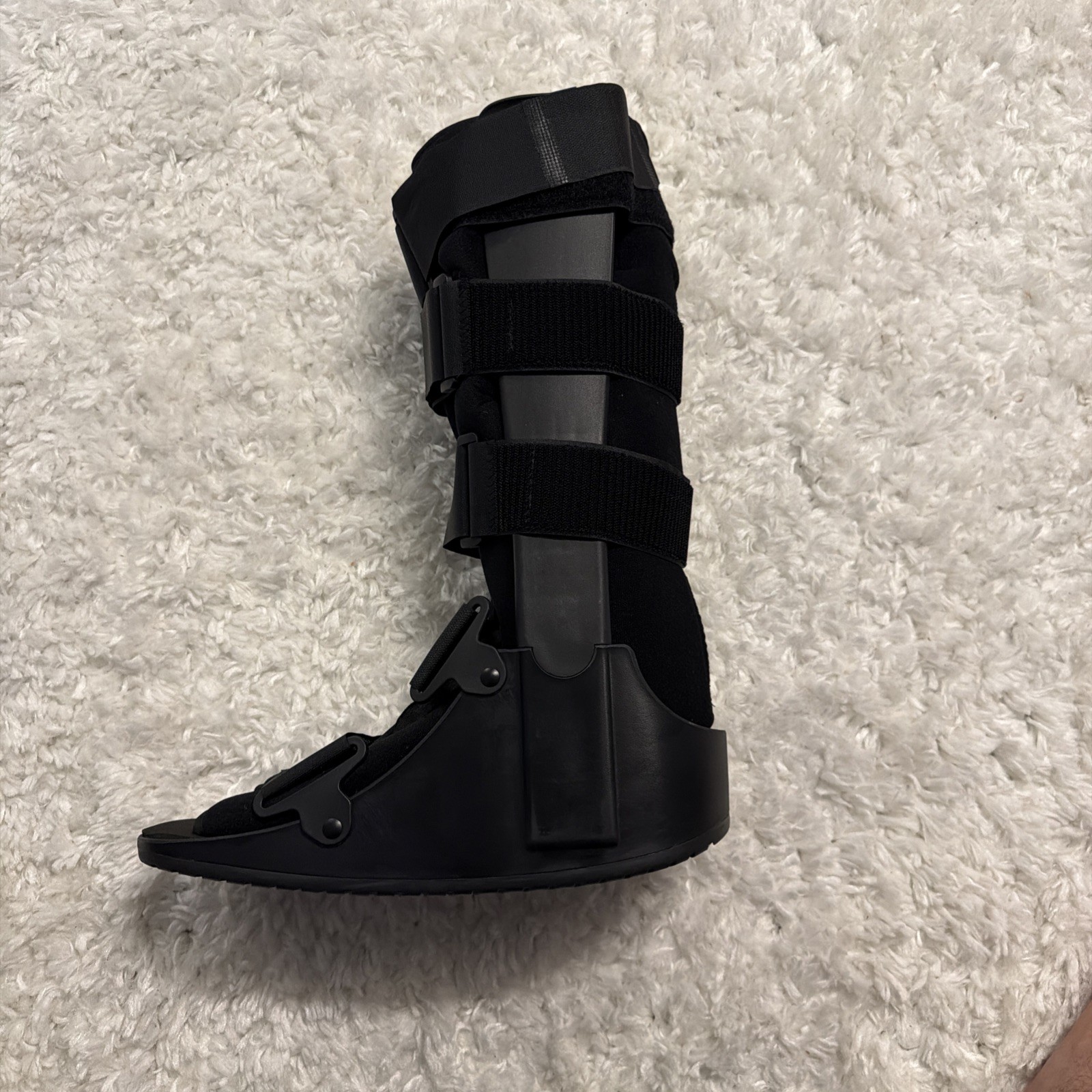 United Ortho Air Cam Walker Fracture Boot, Large, Black