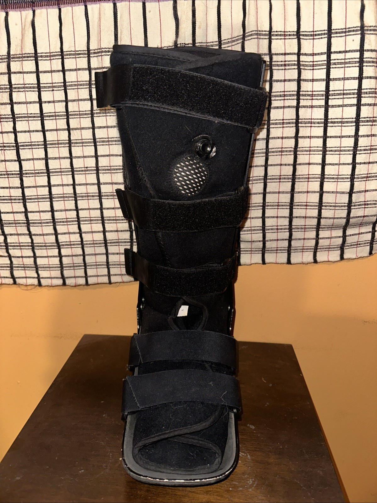 Breg ProGait Walker Boot Size Large Left Foot