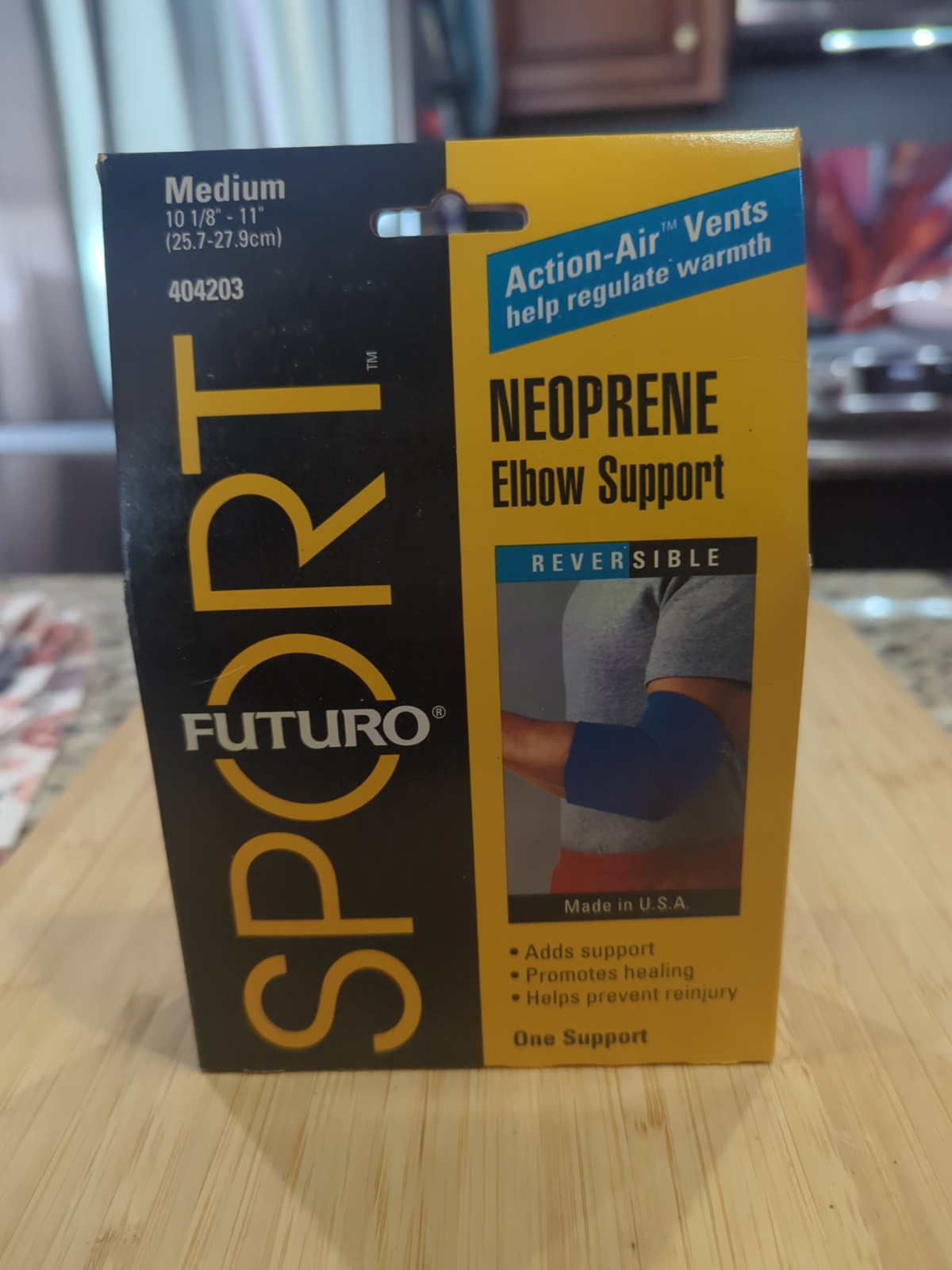 Futuro Medium Neoprene Elbow Support Reversible New