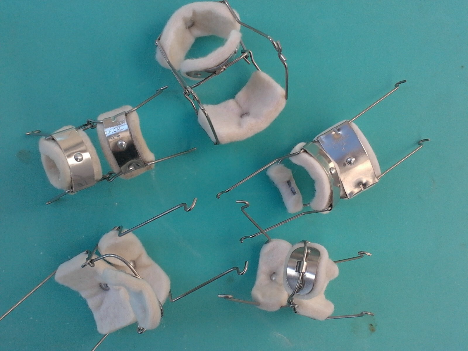 Passive Finger Splints – (Bundles of 10!) – (Various Sizes XS, S, M, L)