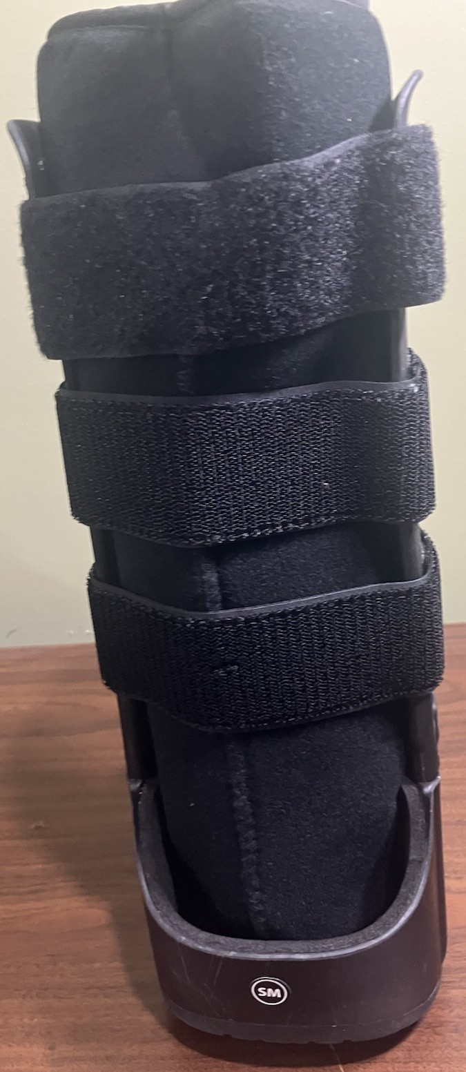 New United Ortho air Walker Fracture Tall Medical Boot size SM