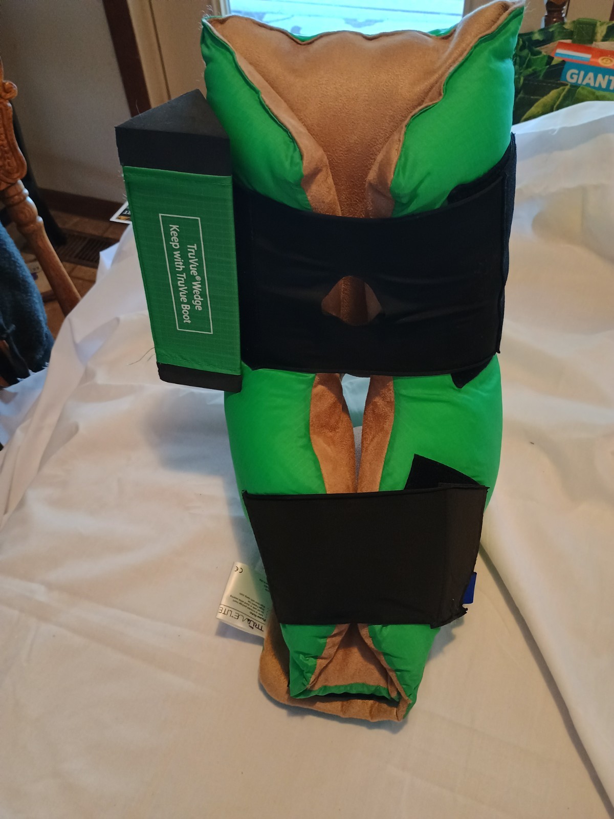 TruVue LITE Boot Adjustable Leg Immobilizer Green Brown