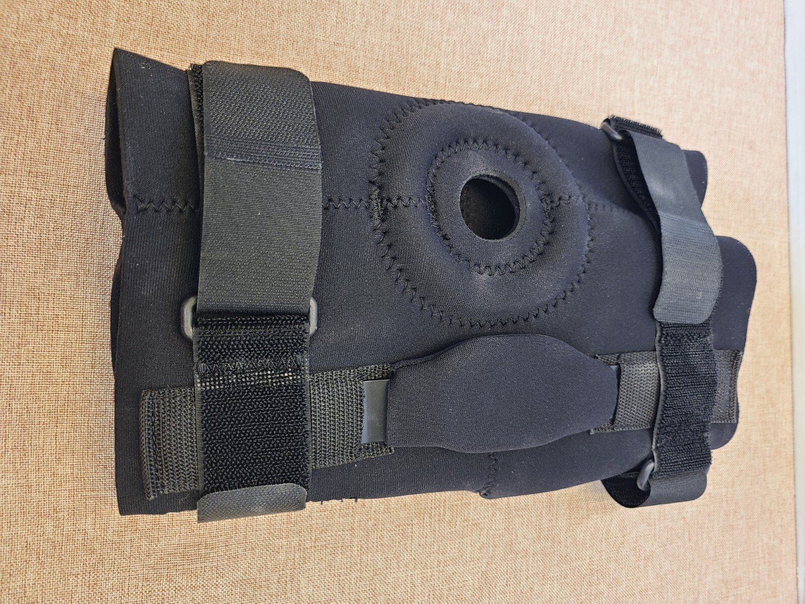 Futuro Adjustable Firm Support Hinged Knee Brace Used In Box