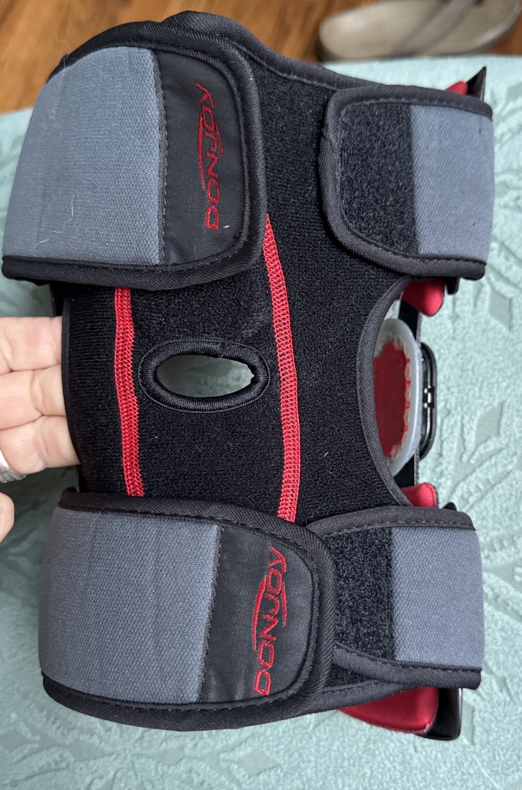 DonJoy OA Reaction WEB Knee Brace Medial Left Lateral Right Size: XL