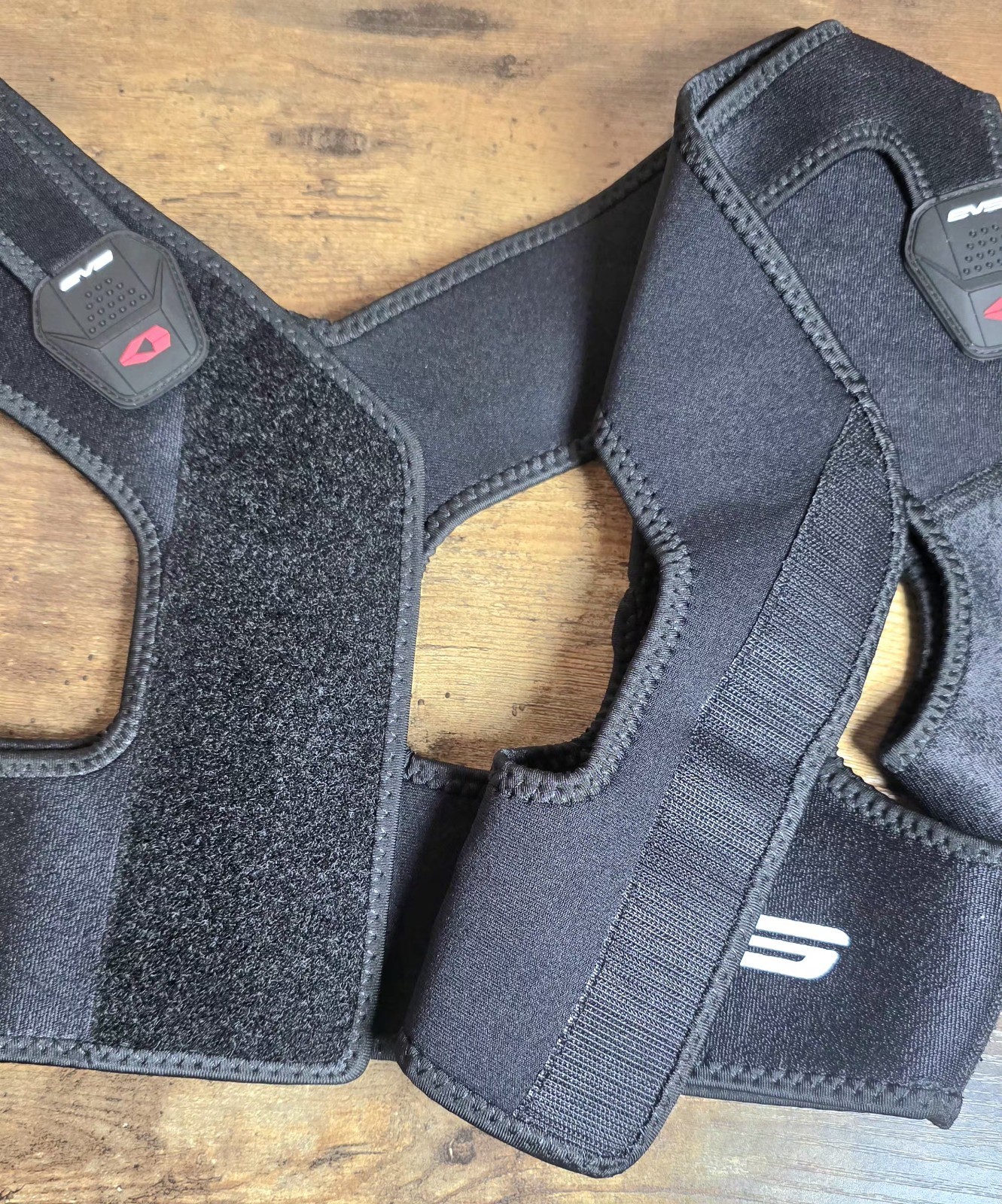 EVS Shoulder Brace(XL)