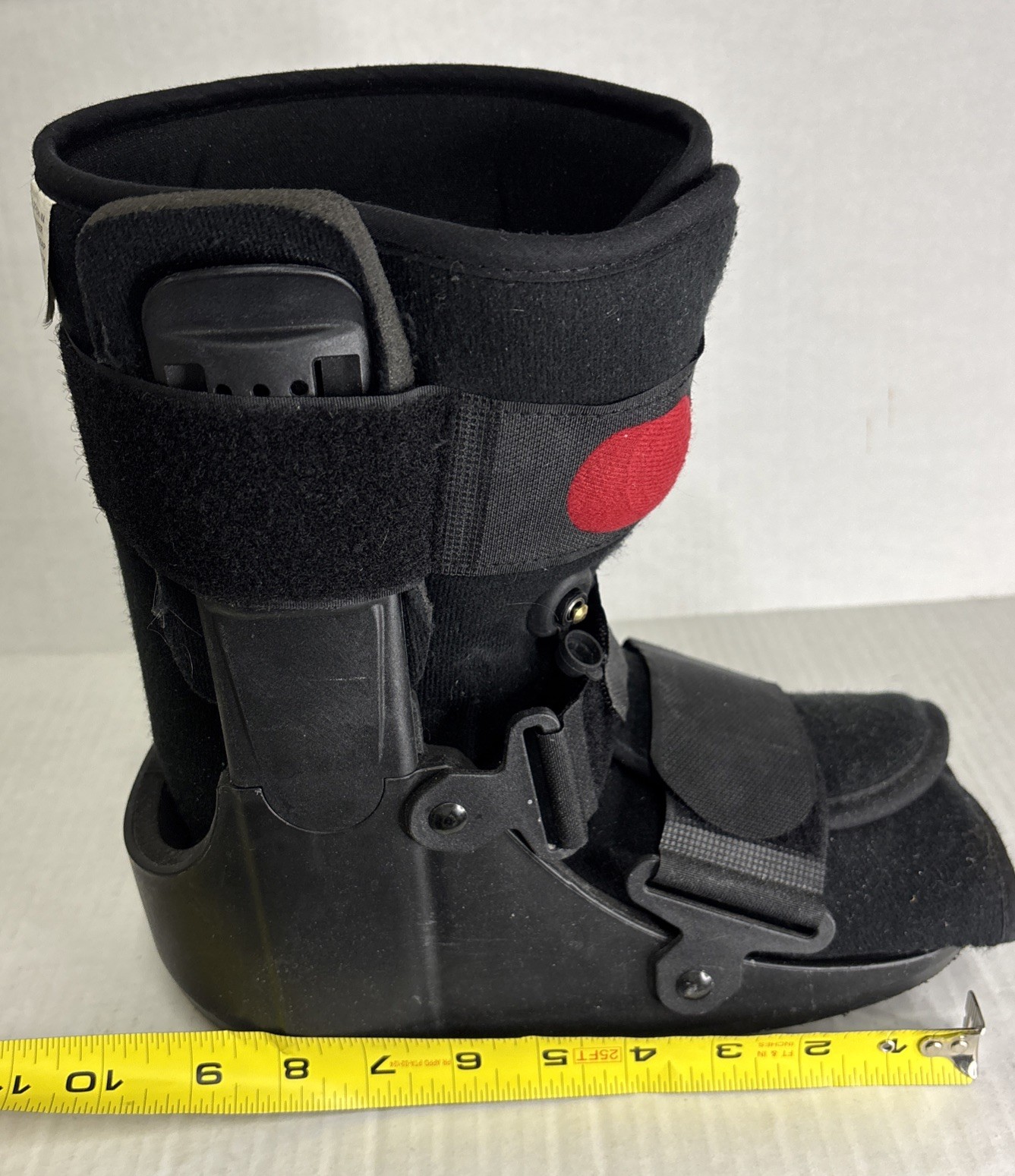 Walking Boot for Ankle Injuries & Fractures Adjustable Air Pump Size Small