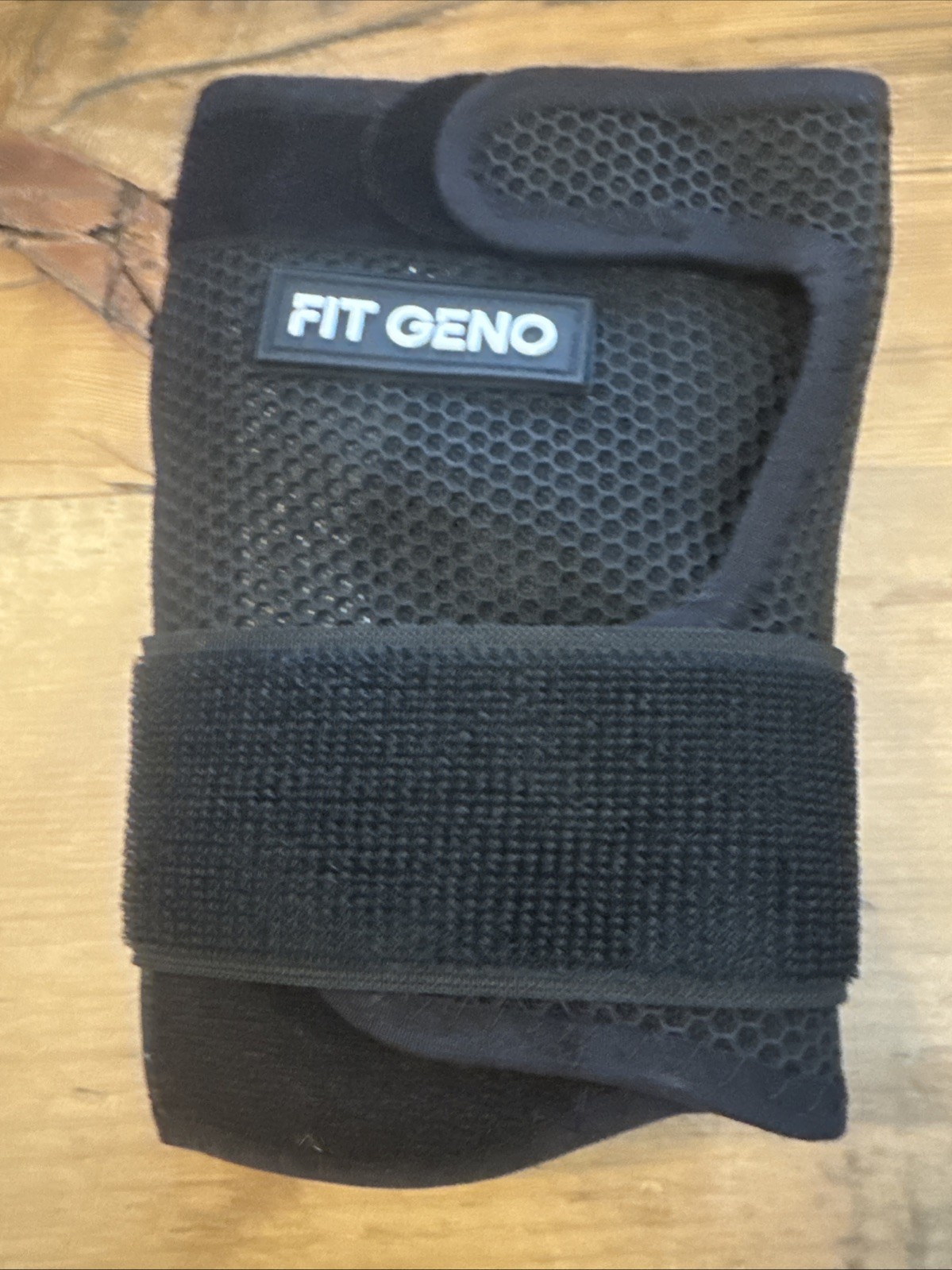 Fit Geno Carpal Tunnel Wrist Brace for Women and Men Right Hand Large XL