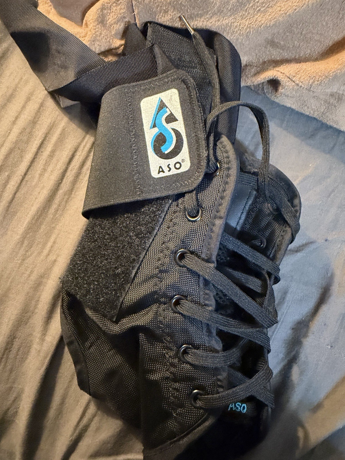 ASO Ankle Stabilizer Brace Size Medium M Black Lace Up Left Right