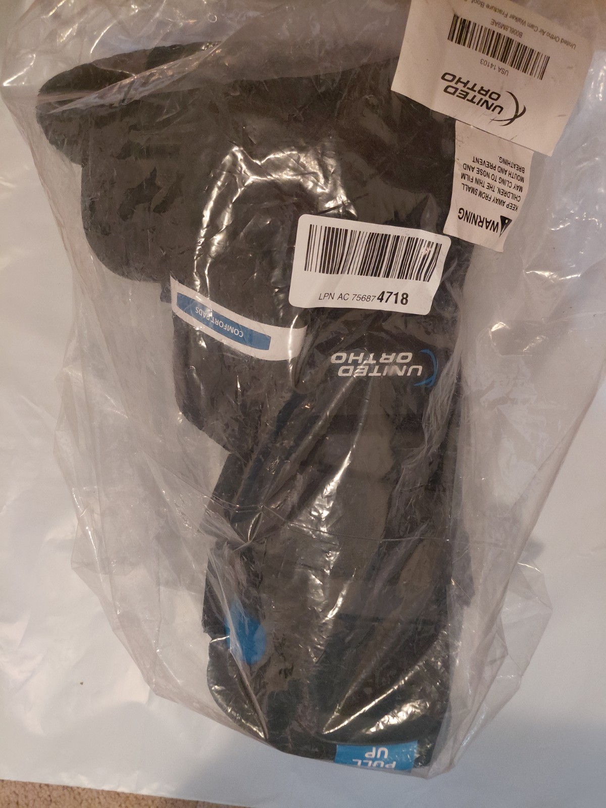 United Ortho Air Cam Walker Fracture Boot, Stabalizing Cast, Small, Black