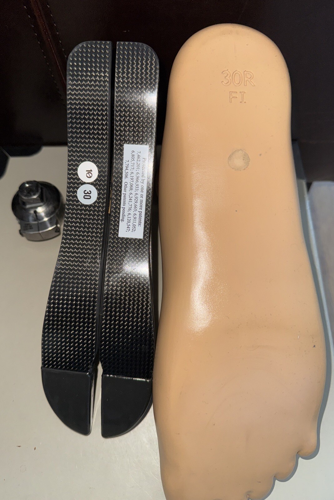 Freedom Innovations /Highlander Prosthesis Foot Size 30 max 150 Kg Right Exhihit