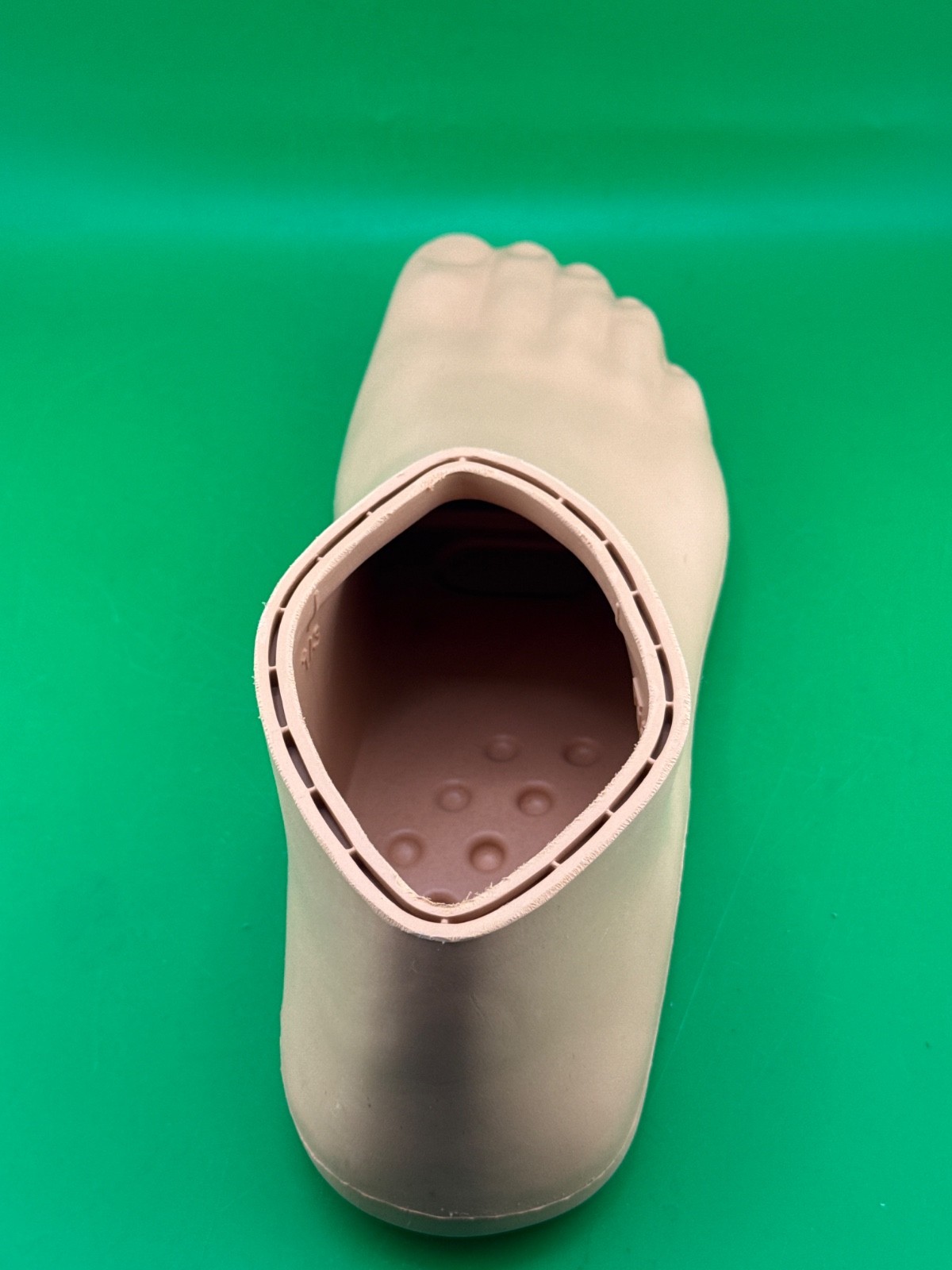 Ossur FSL size 28 prosthetic footshell foot shell. Right shell. Excellent cond