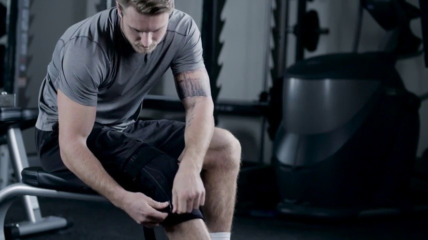 Hinged Knee Brace with Adjustable Patella Support for ACL, MCL, LCL Injuries