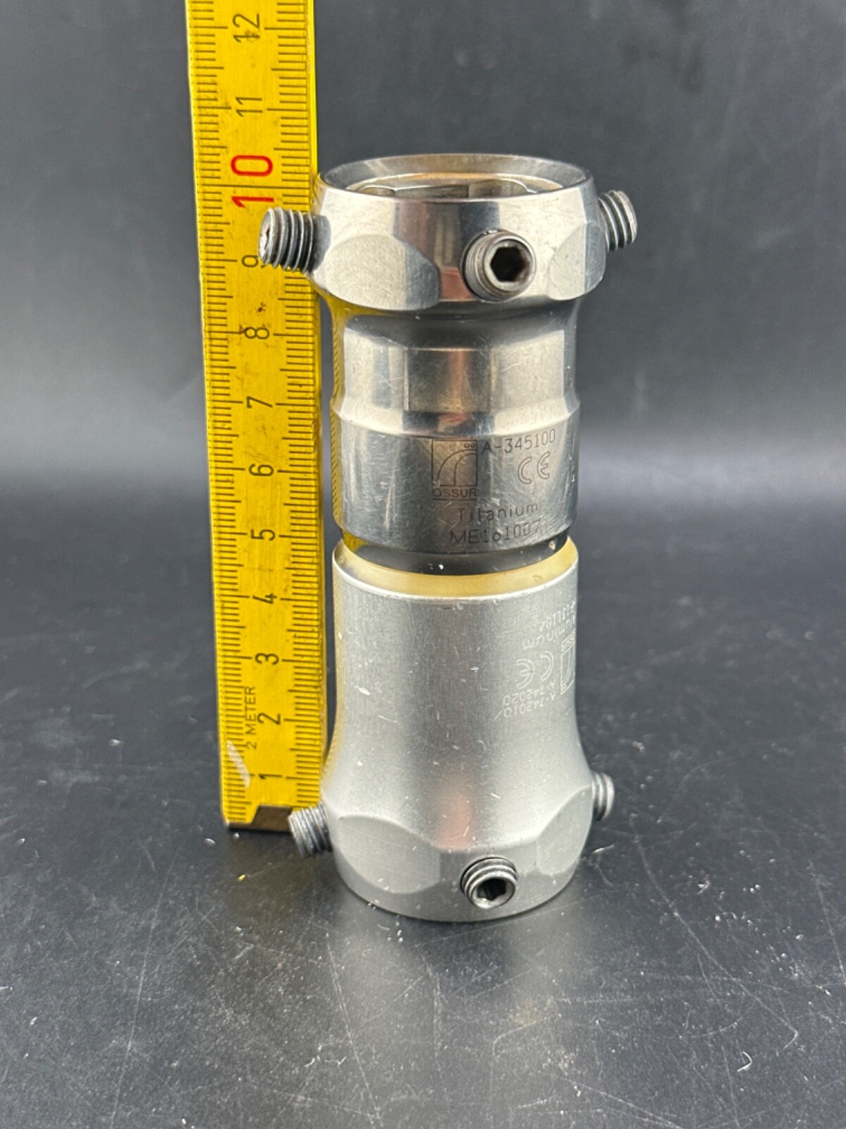 Prosthetic component adapter part. Ossur pylon and tube clamp