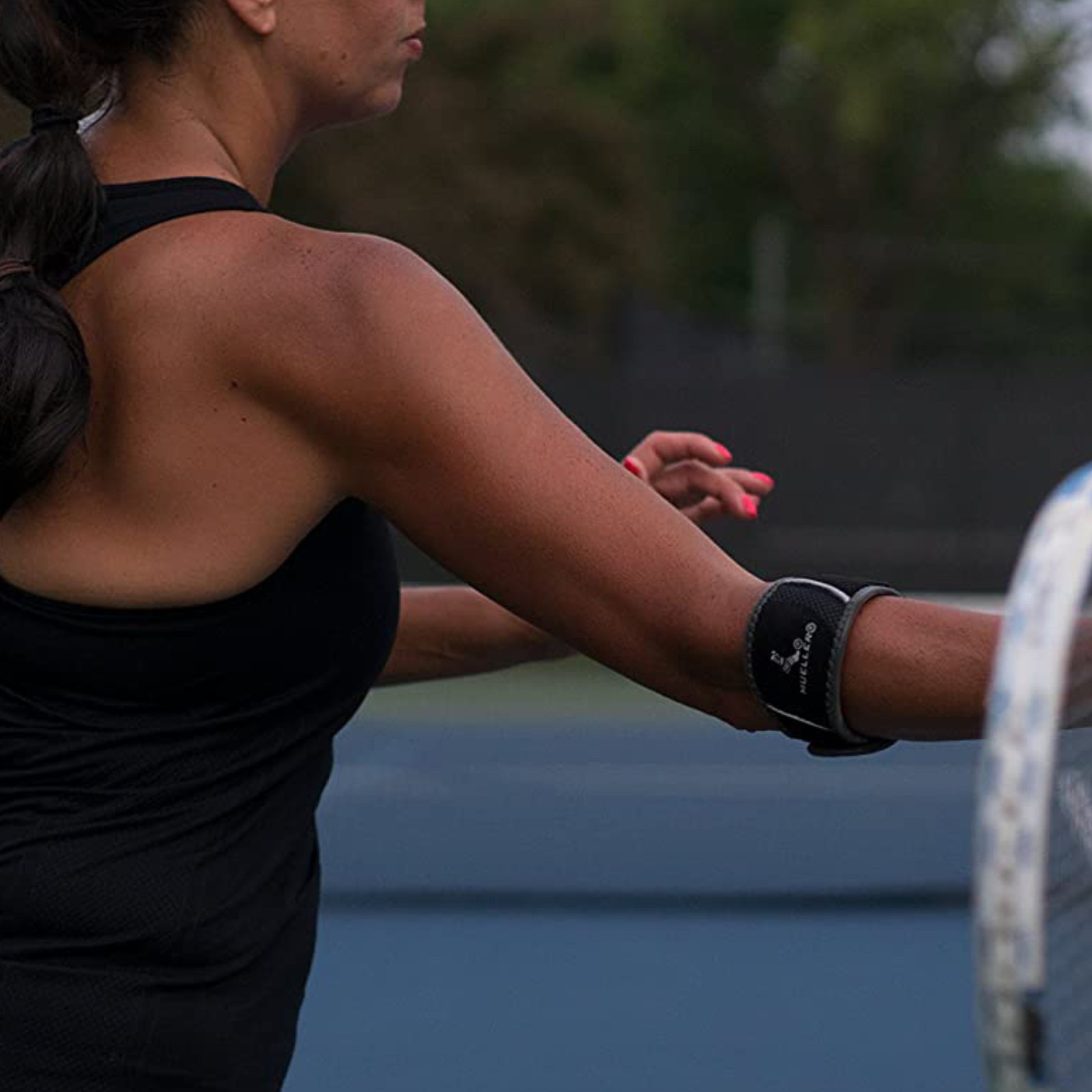Mueller Hg80 Premium Tennis Elbow Support: SM-MD (Black)