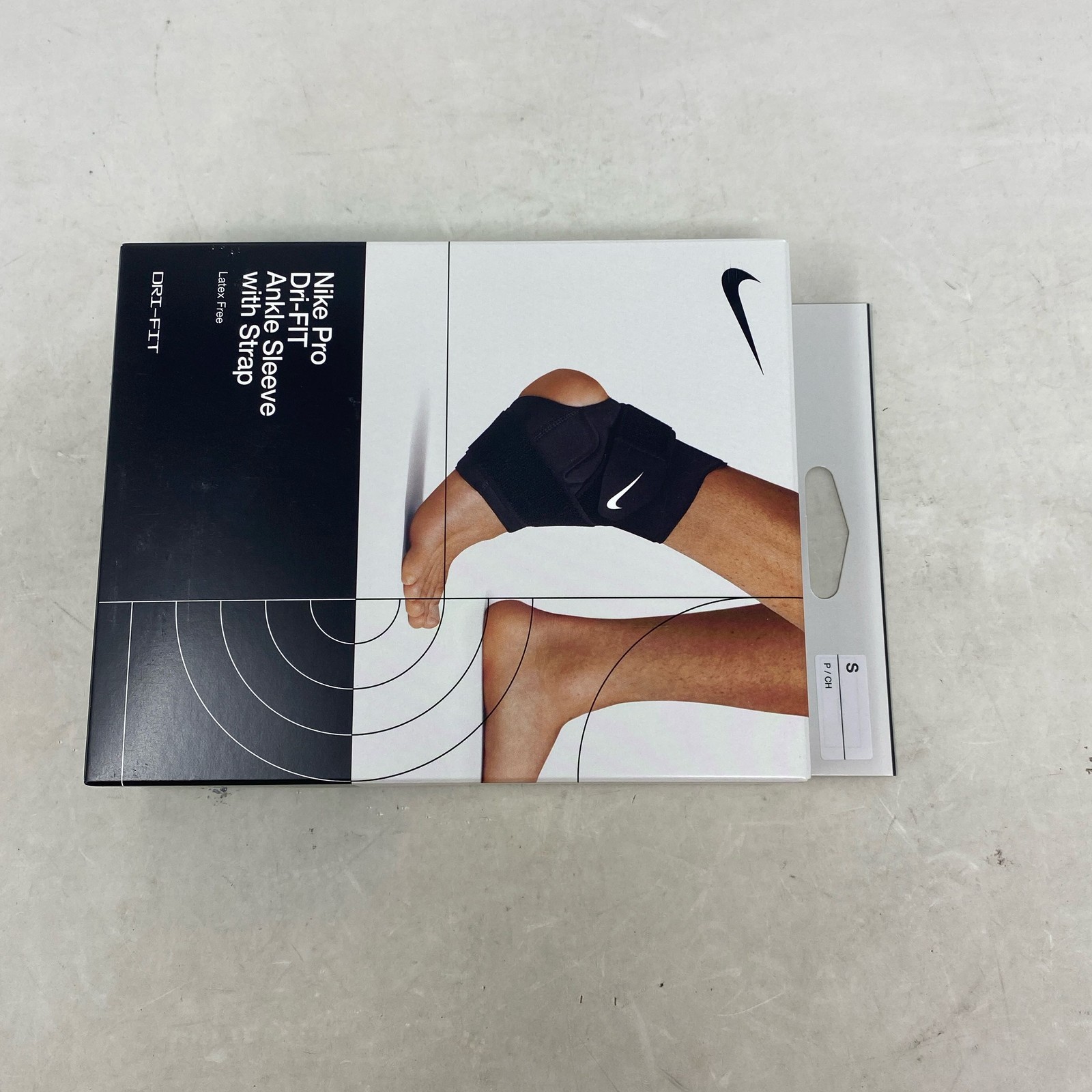 Nike Pro Dri-FIT Ankle Sleeve w/ Strap Black Size S (Unisex)