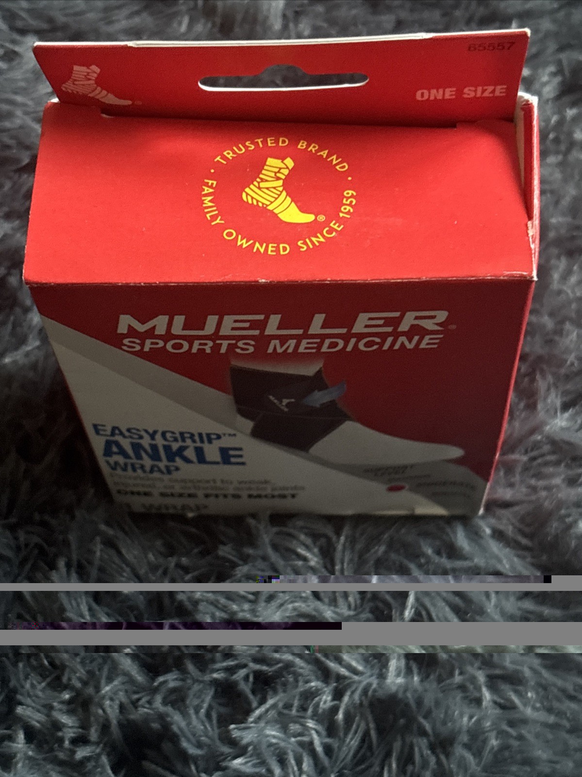 Mueller EasyGrip Ankle Wrap -One Size Fits Most -#65557 – Moderate Support Level