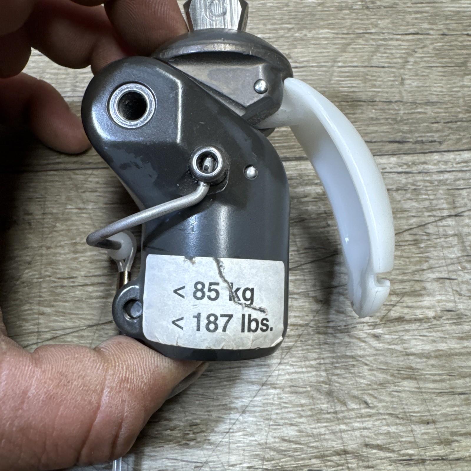 Ottobock Otto Bock 3r40 prosthetic knee
