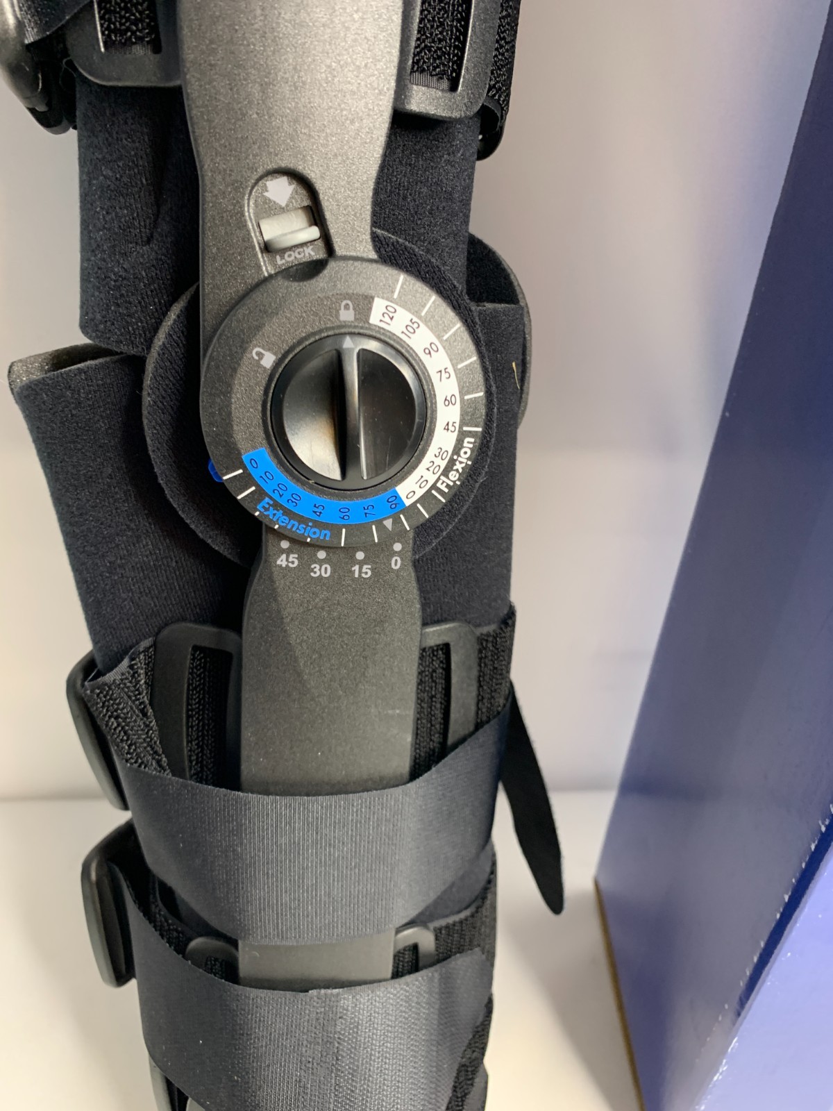 Performance Healt Rolyan – 081563279 – Knee Brace Post – Op Defender Prem Reg
