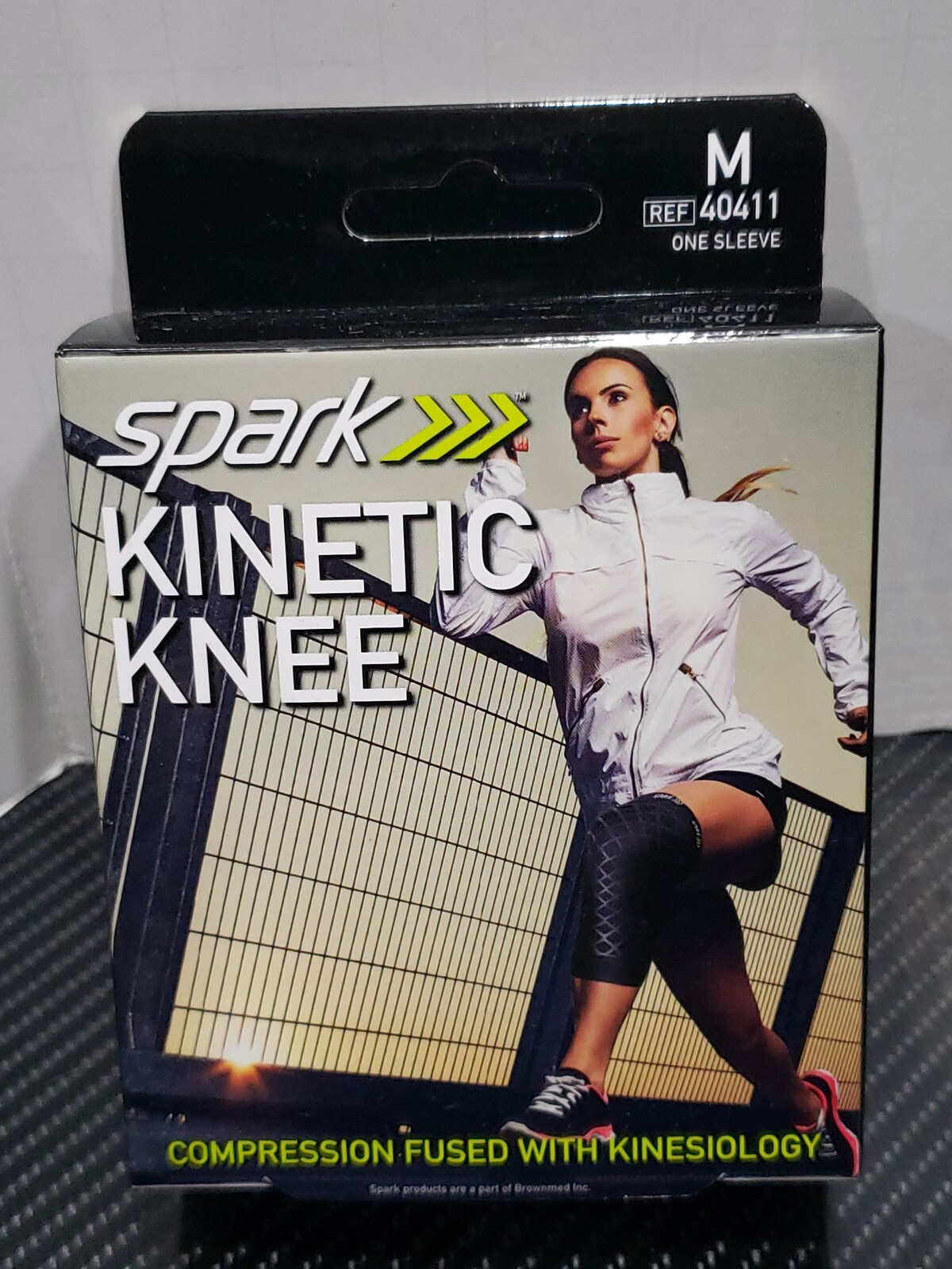 Brand New-Brownmed Spark Kinetic Compression Knee Sleeve Size Medium Size Medium