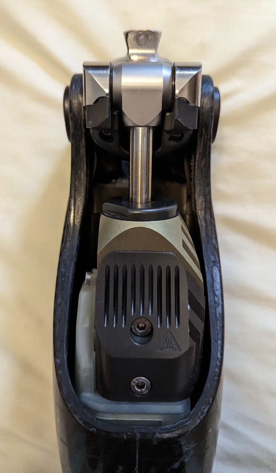 X3 GENIUM 3B5-2 – 2016 Microprocessor-Controlled Knee CLEAN