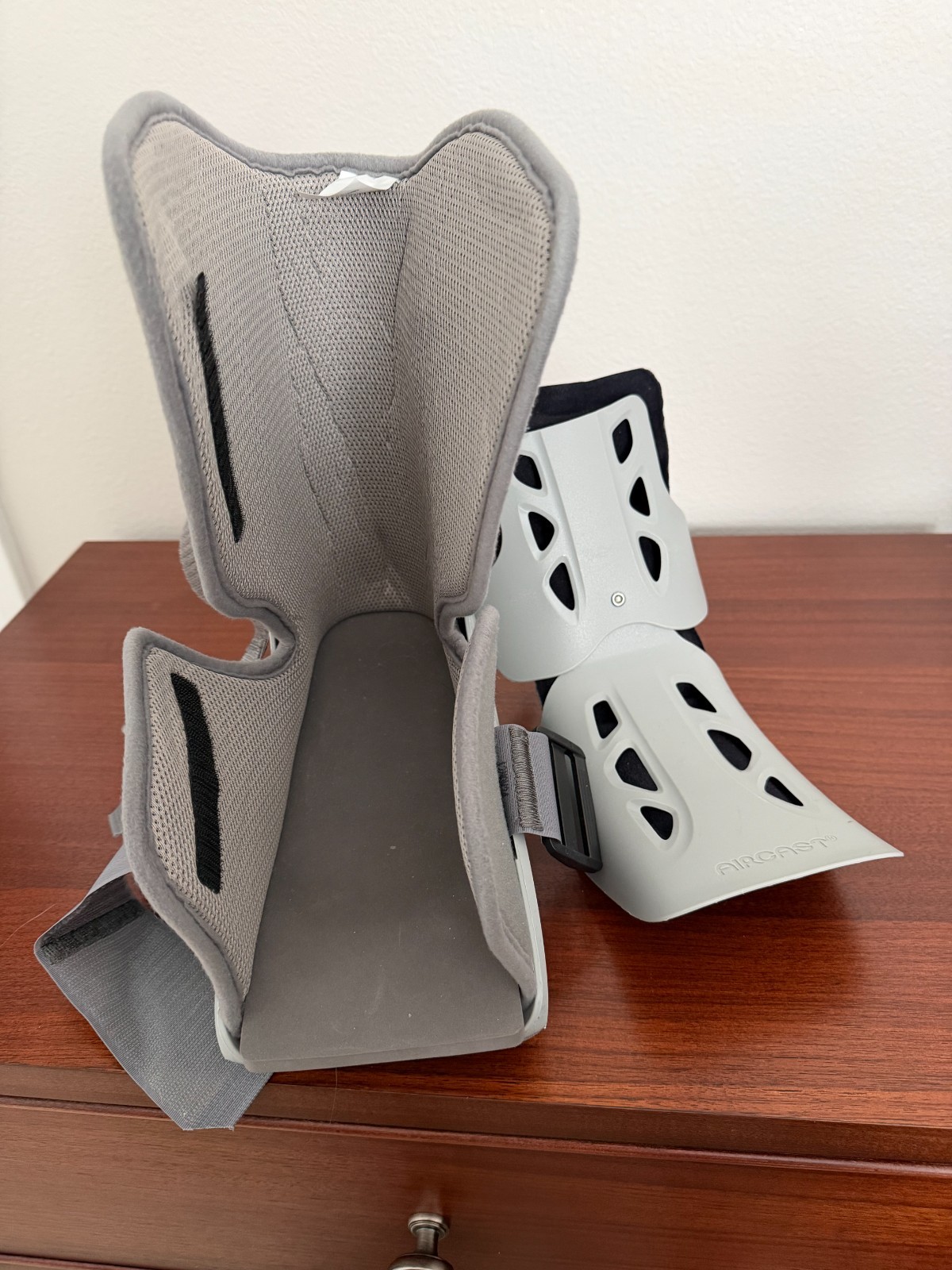 Aircast Short Walking Boot DJO LLC Size Small