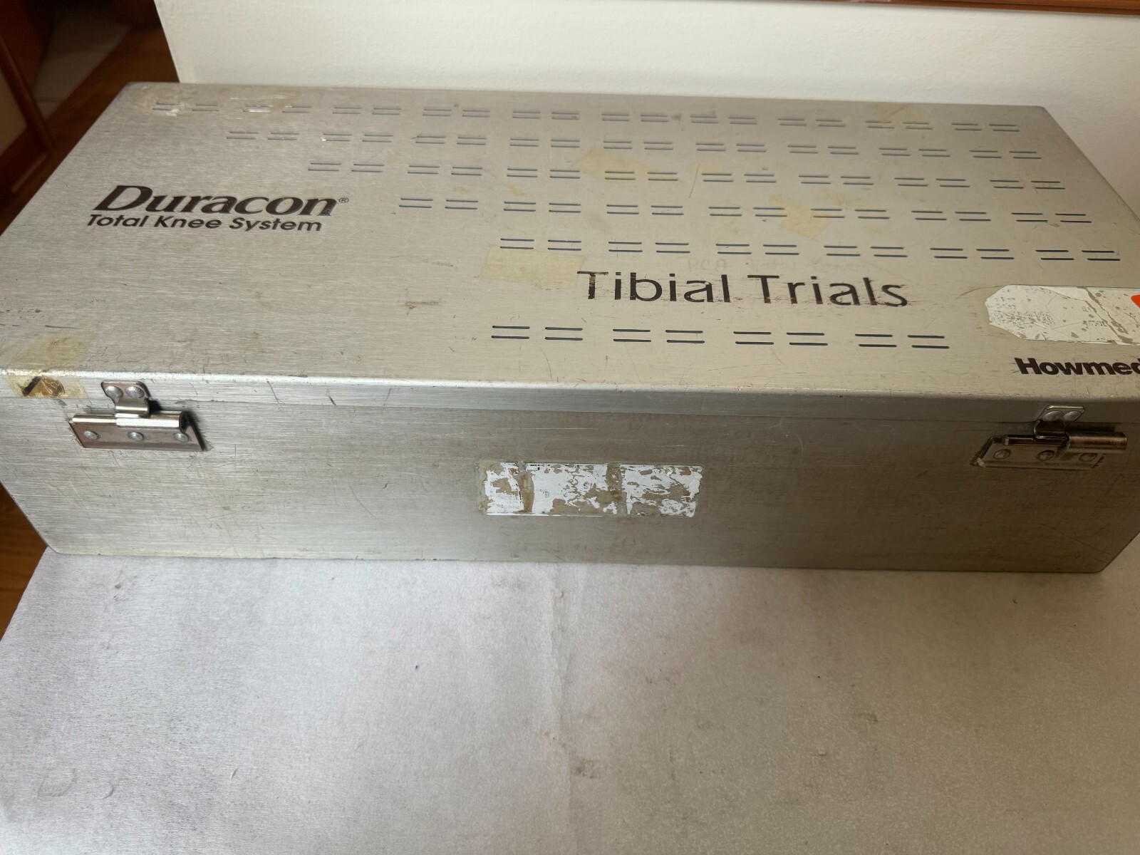 Howmedica Duracon Total Knee System Tibial Insert Trials and Instrumentation