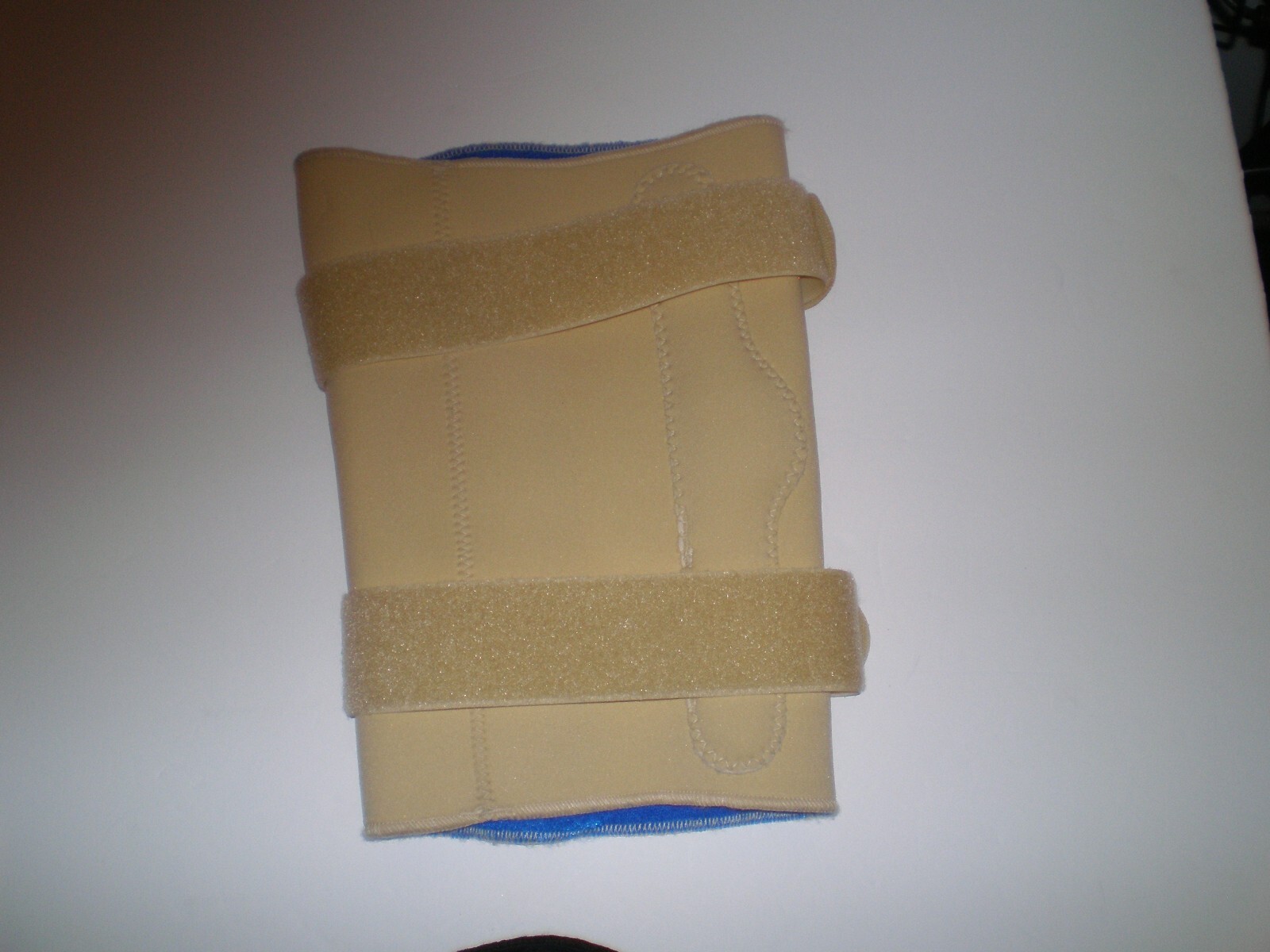 FLA Stabilizing Knee Brace w/Composite Hinges Beige X-Large