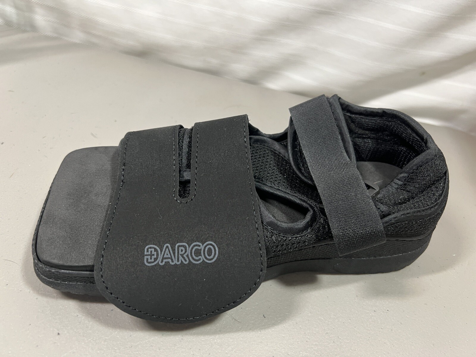 NEW DARCO Women’s SMALL Square Toe Black Medical Surgical 9.75” Shoe-MQW1B