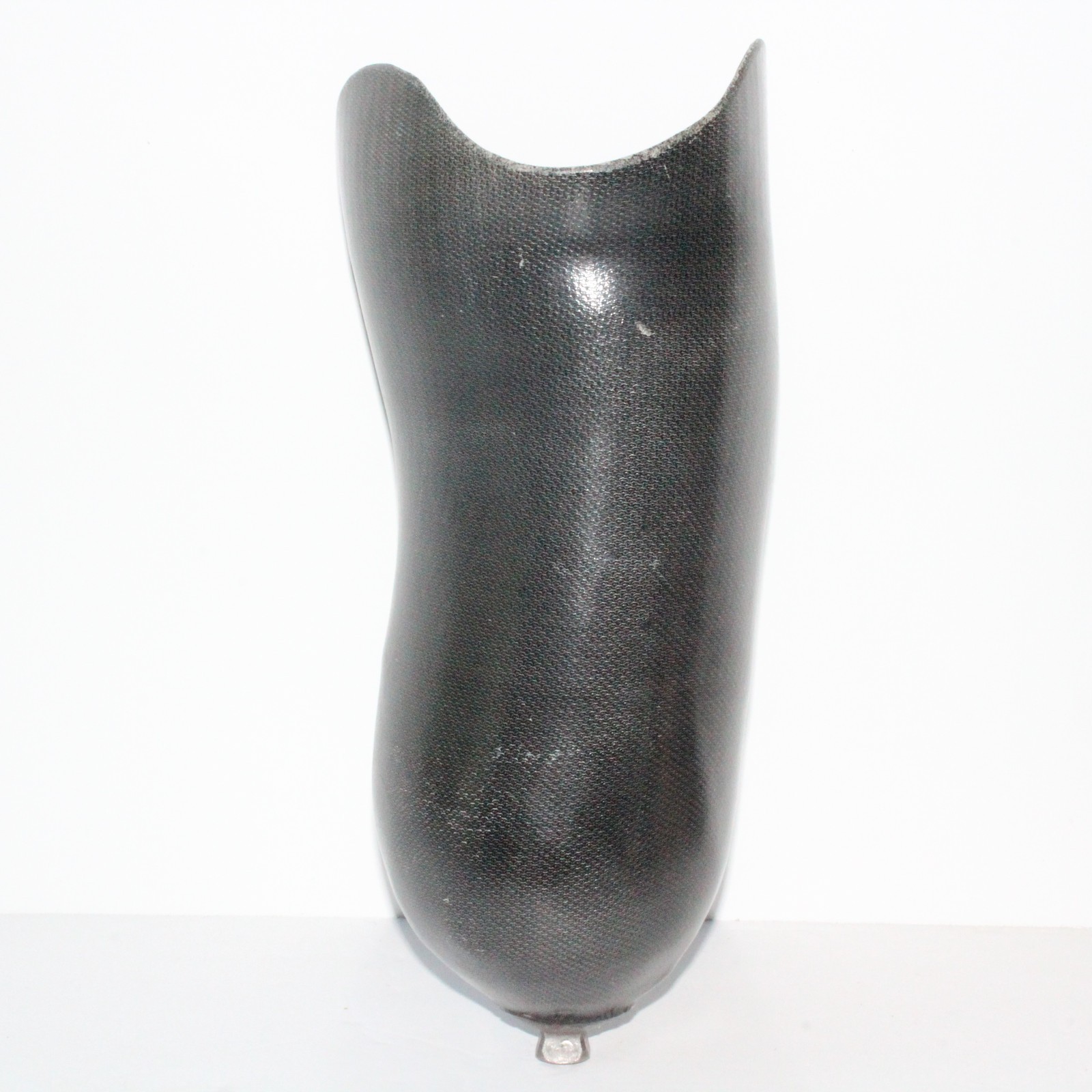 CLEAN BELOW-KNEE PROSTHETIC LEFT SOCKET w/ OTTOBOCK DISTAL ANCHOR BASE