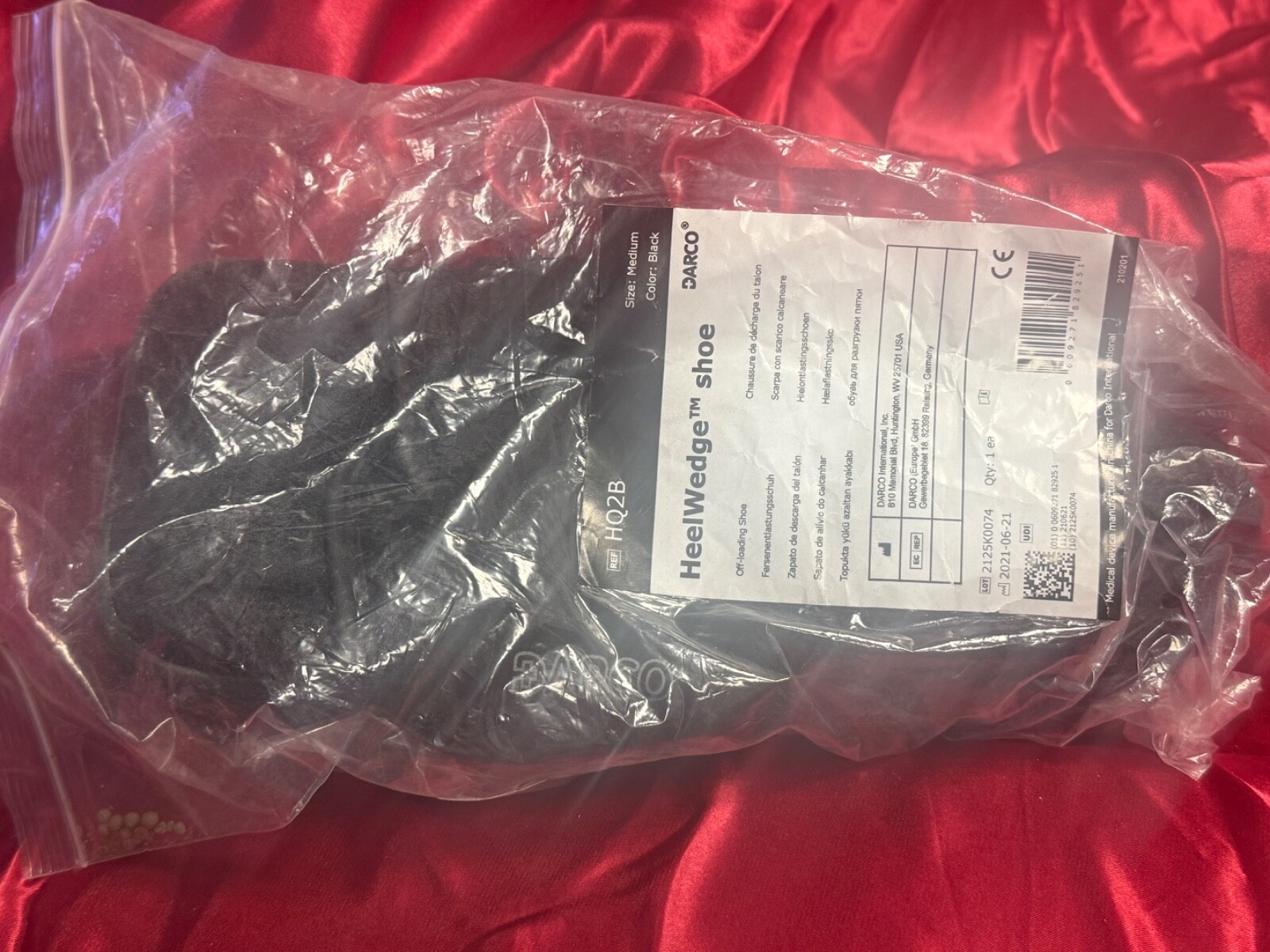 HeelWedge Black Post-Op Shoe Medium HQ2B