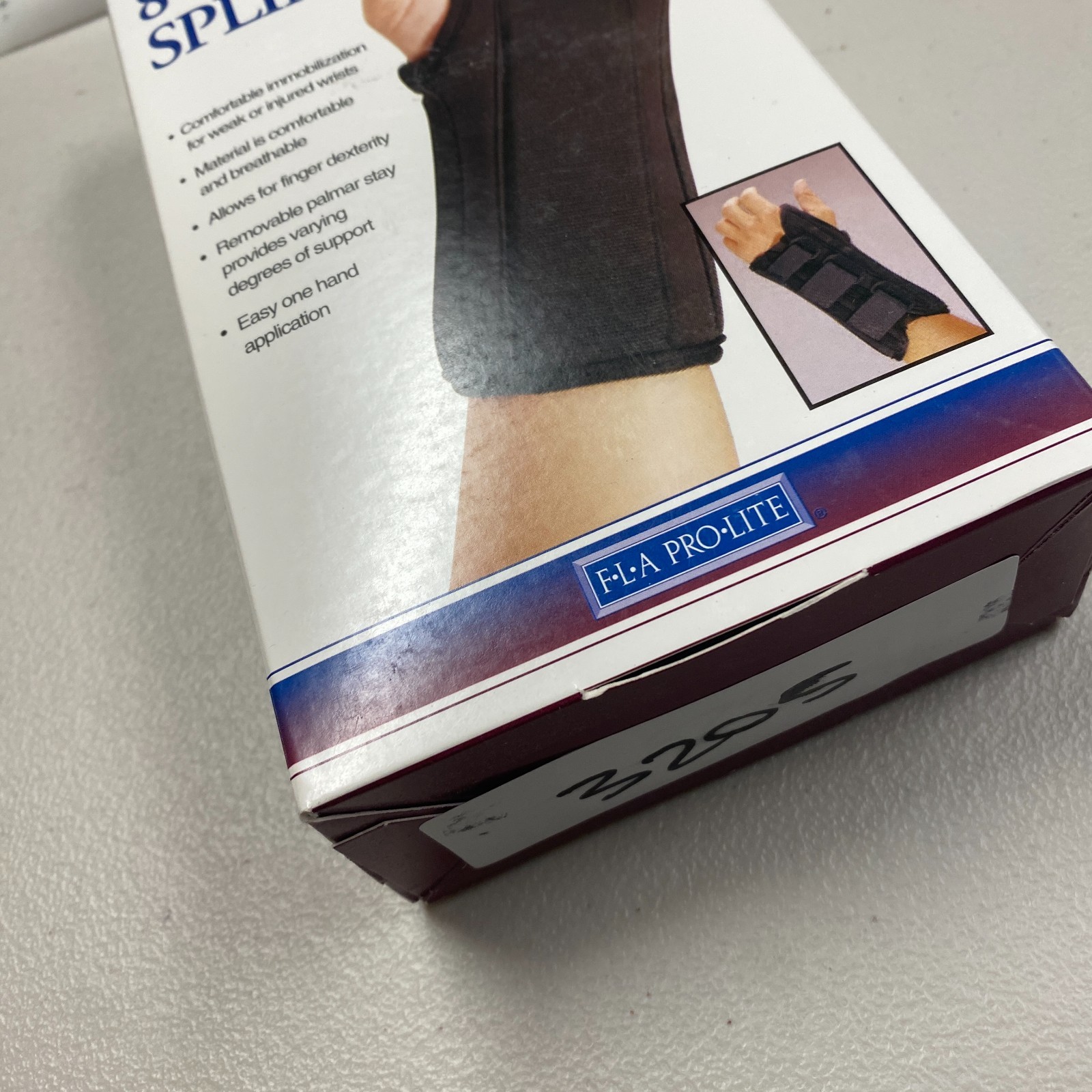 FLA Pro-Lite 8″ Professional Grade Wrist Splint Small Right Hand Black New
