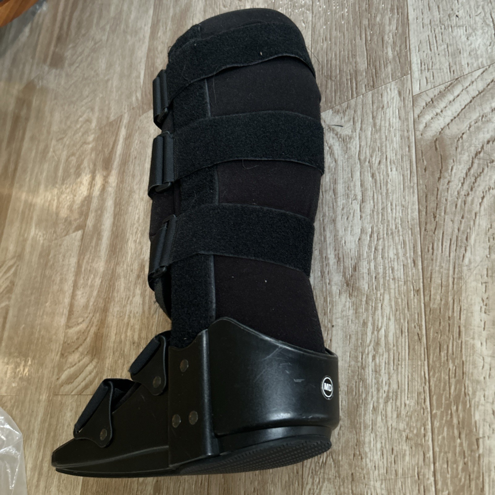 United Ortho Air Walker Boot Size Medium high top air walker 12005
