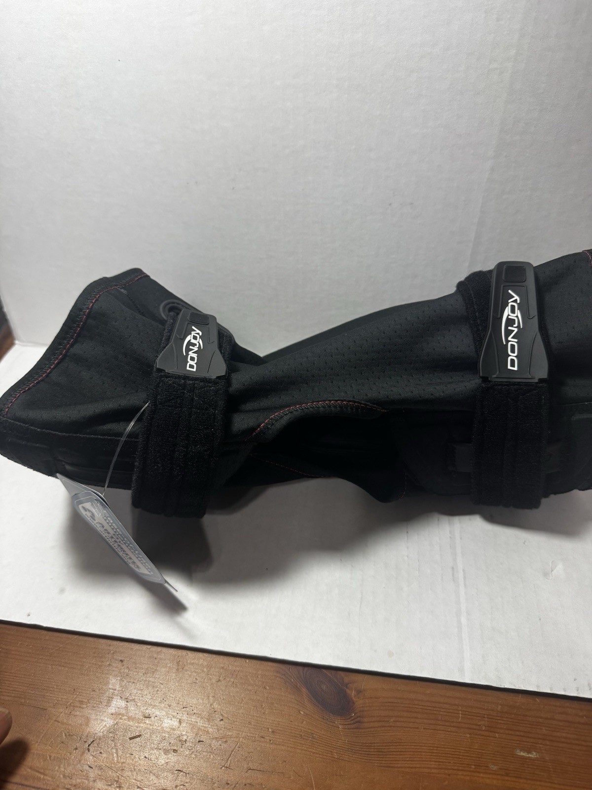 DonJoy Adjustable Knee Brace Arthritis Foundation Recommended OA Hinge Support