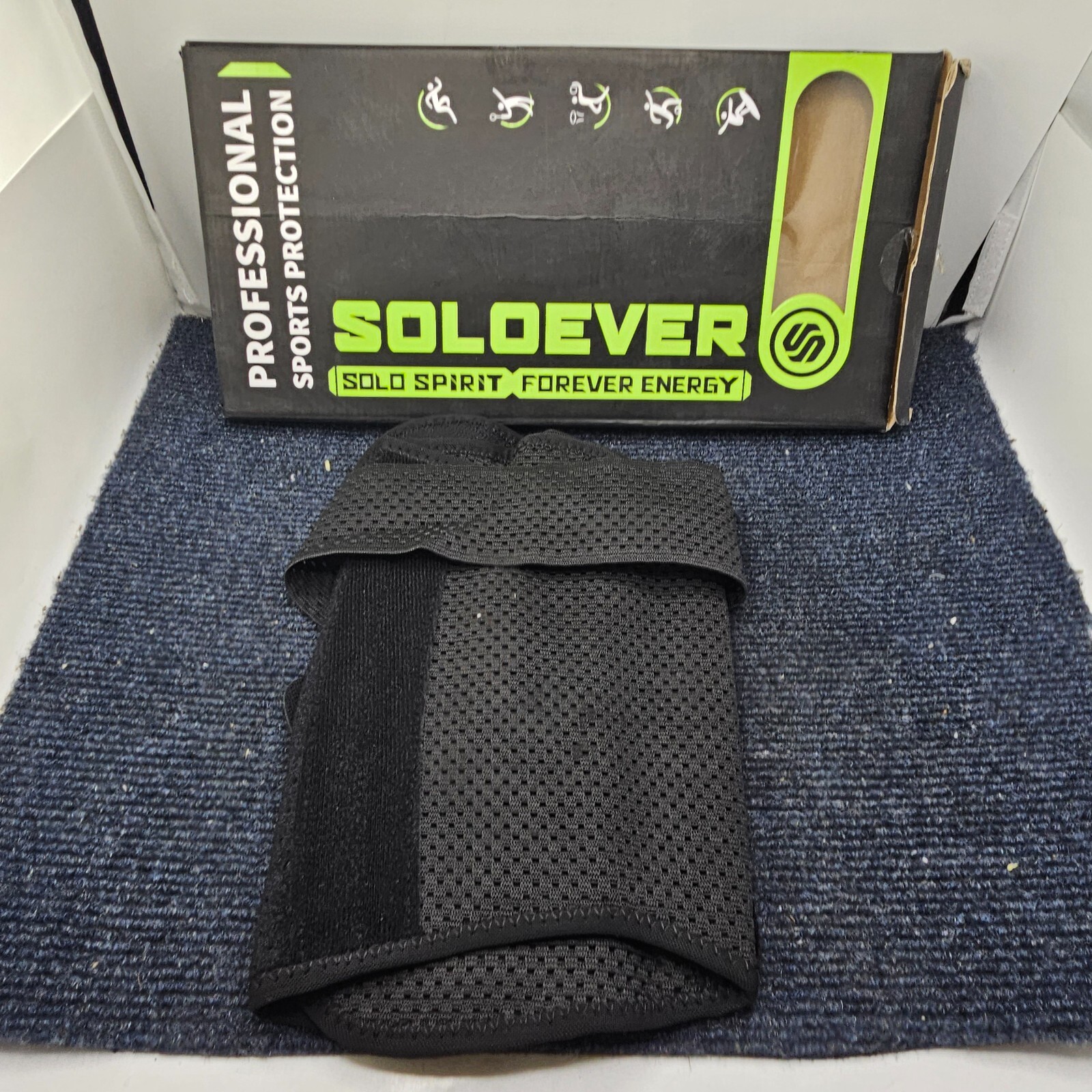 Soloever Knee Brace with Side Stabilizers for Women and Men Large