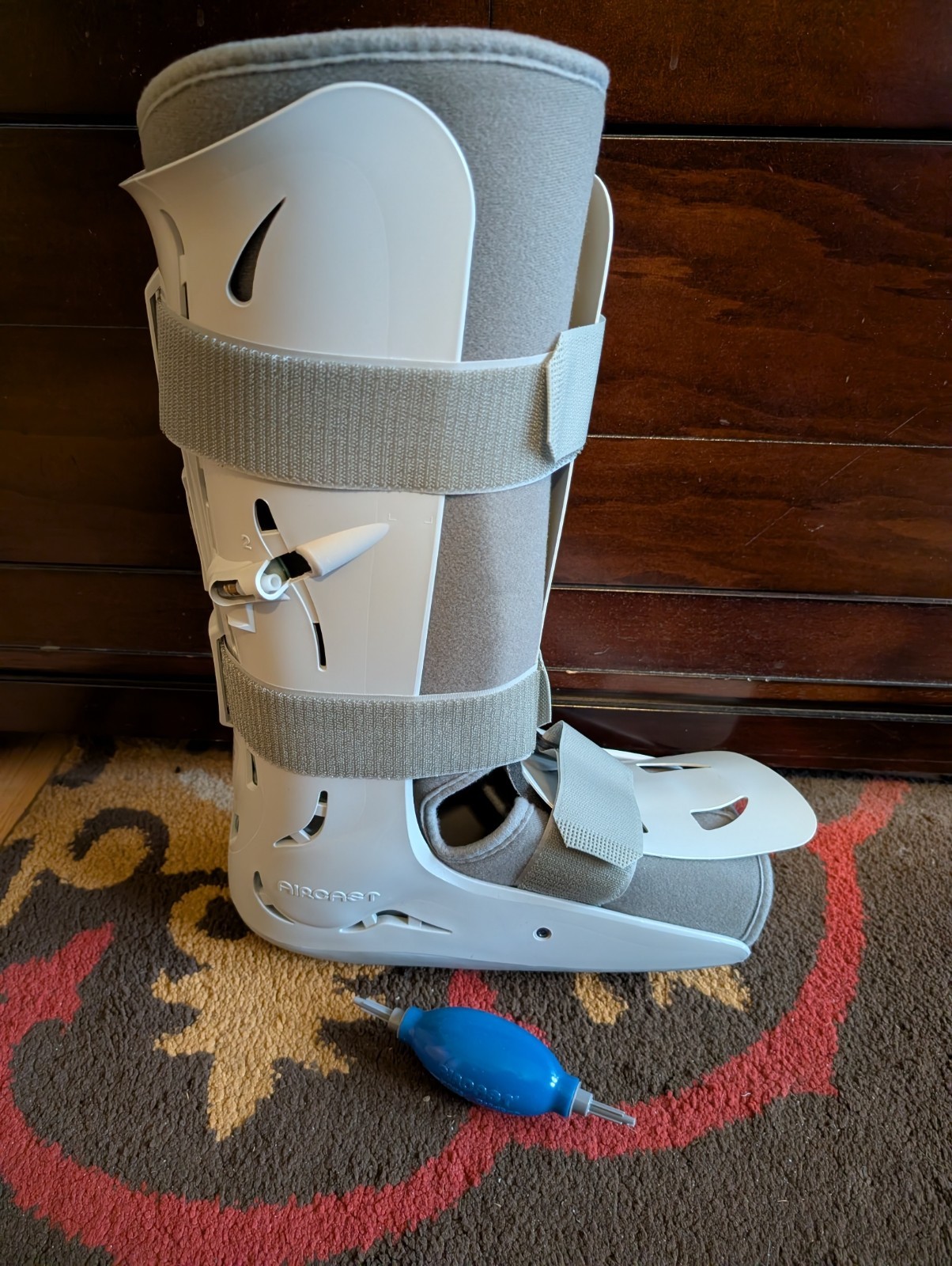 Aircast FP Walker Tall Medical Walking Boot Gray Size Large with Hand Pump