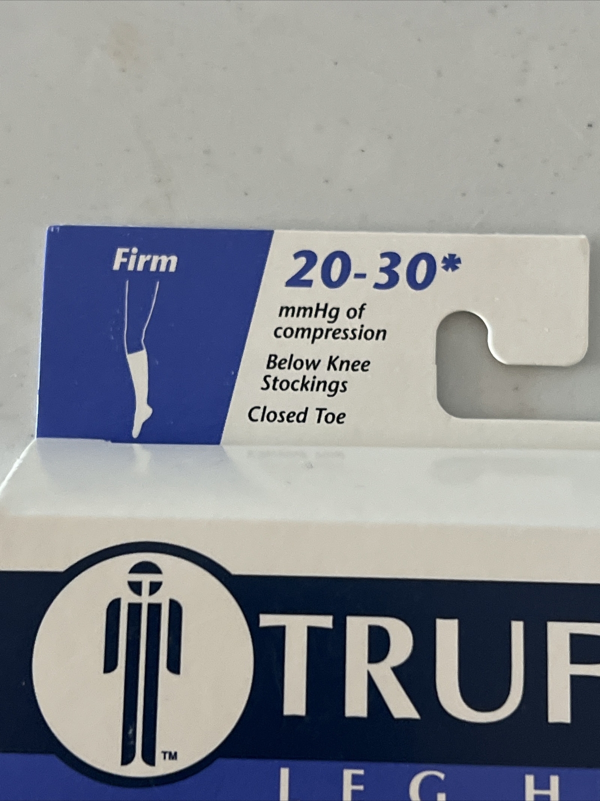 Truform 20-30 Below Knee Compression Stockings Closed Toe Beige Size Large 8865L
