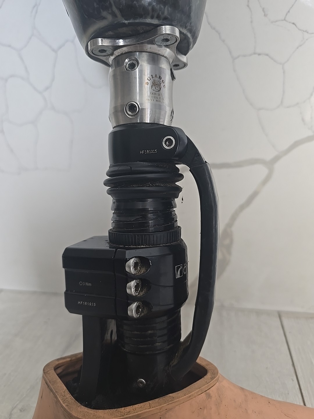 ossur reflex Re-flex Shock prosthetic foot. size 29R. category