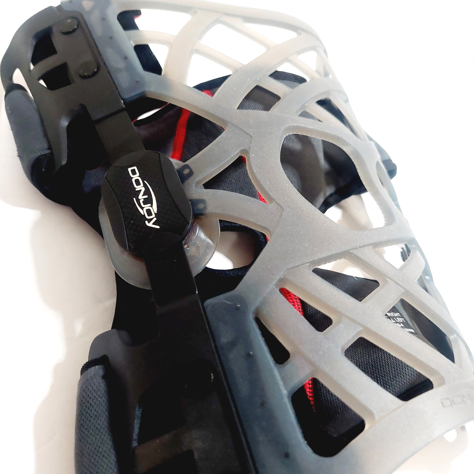 DonJoy Reaction Web Knee Support Brace Large (Medial Right / Lateral Left)