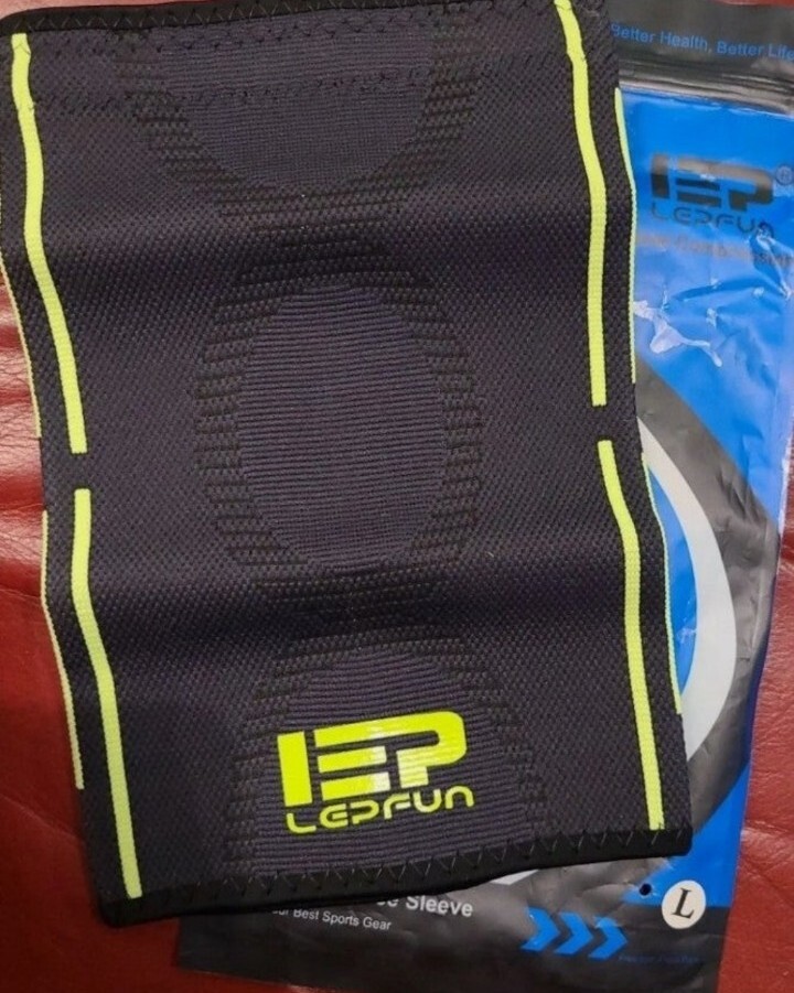 Lepfun Single Knee Sleeve Large