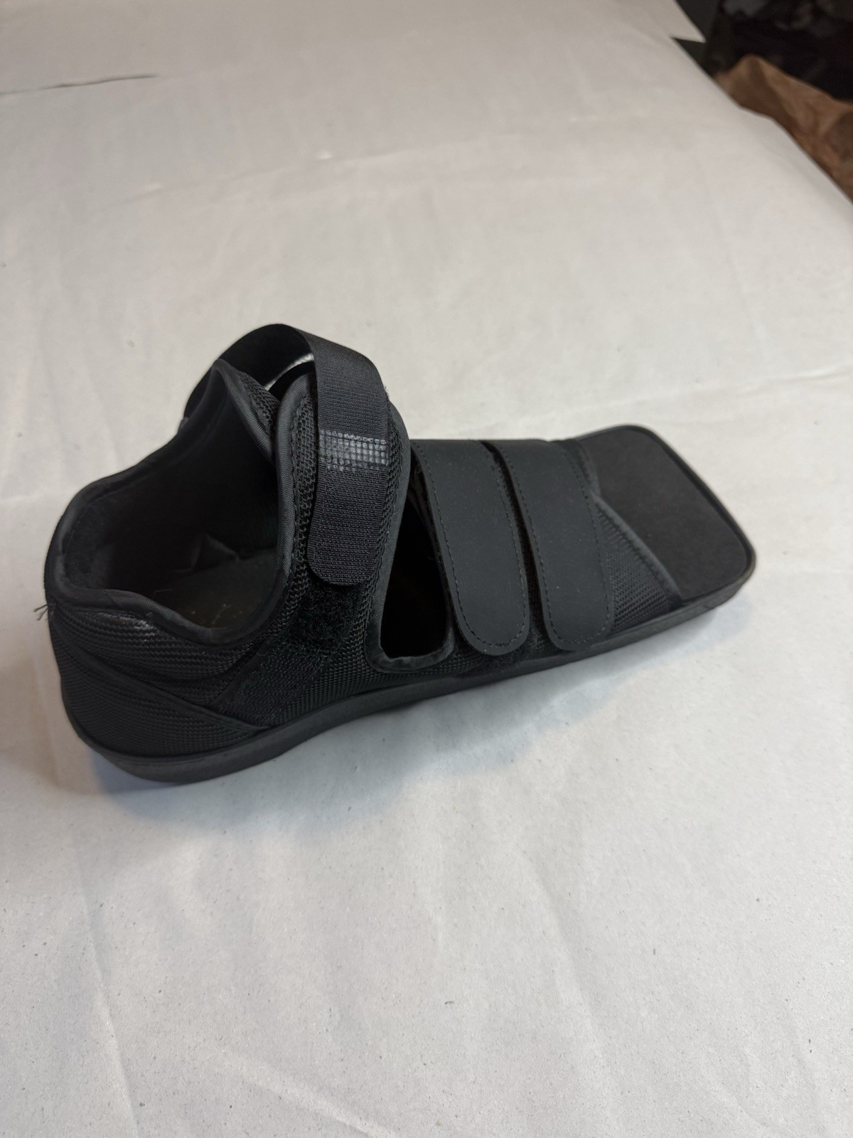 ProCare Squared Toe Post-Op Shoe Size: MEDIUM ( Wear on the left or right )