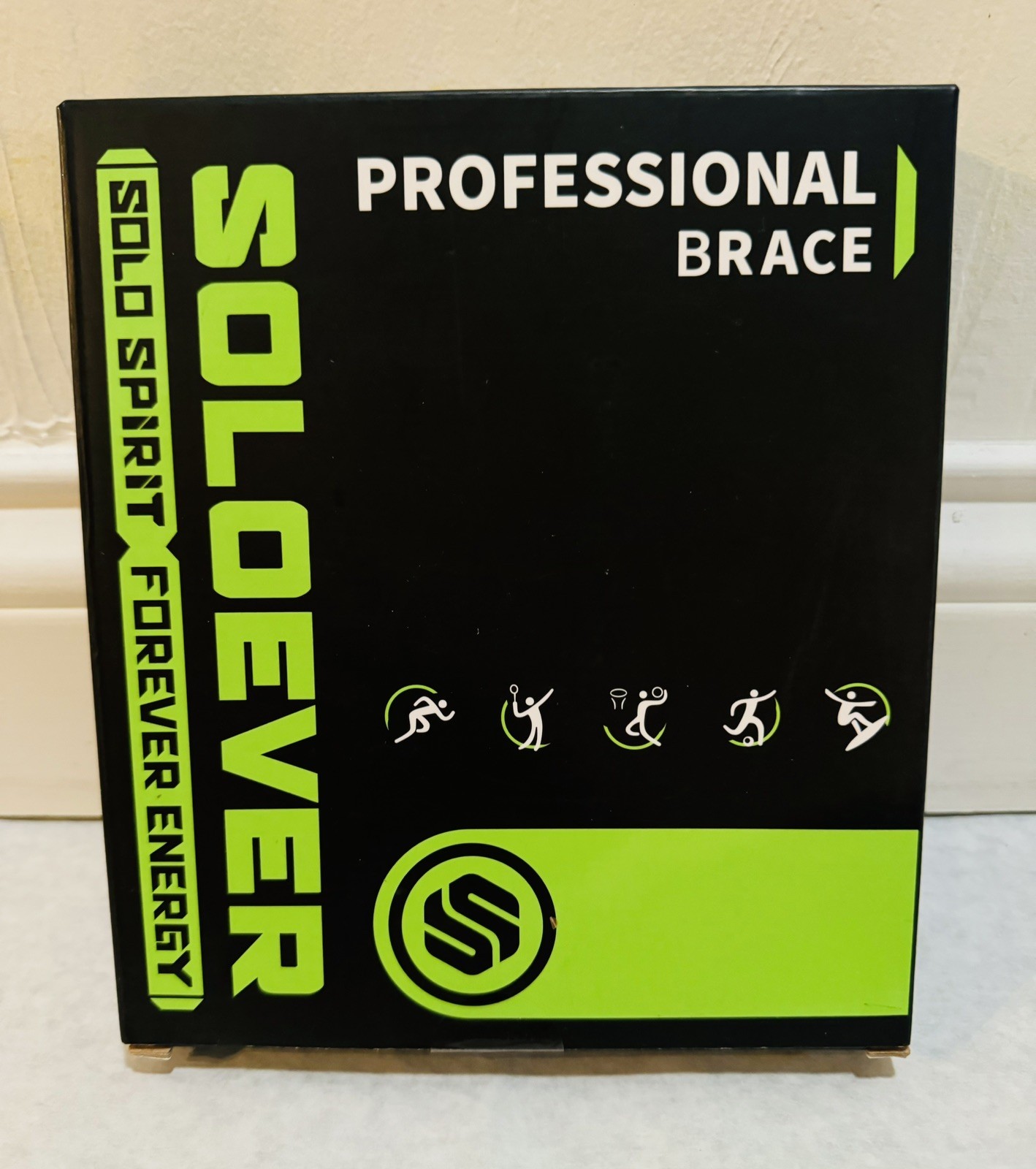 NEW – Soloever Professional Ankle Brace – Med – Black