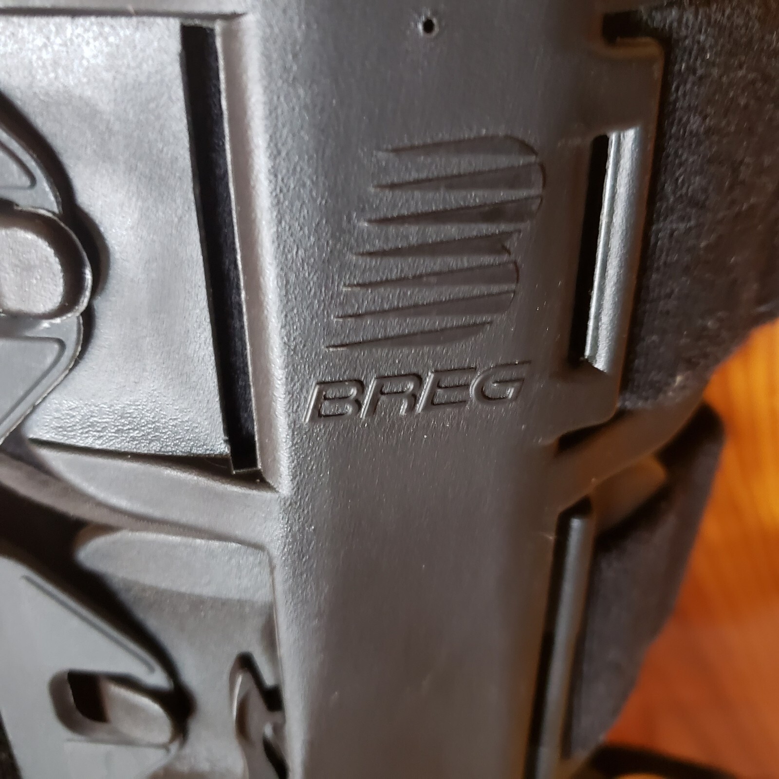 Knee Brace Left/Right Breg T Scope Premier Padded Adjustable