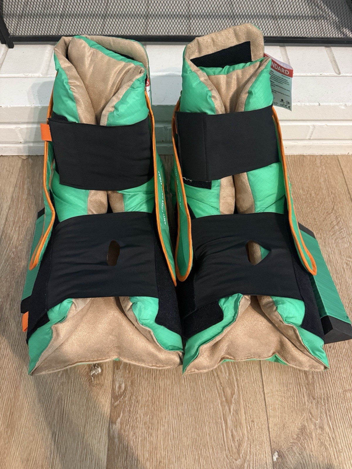 TruVue Lite Heel Protector Boots with 2 Wedges, Nursing Care – Set
