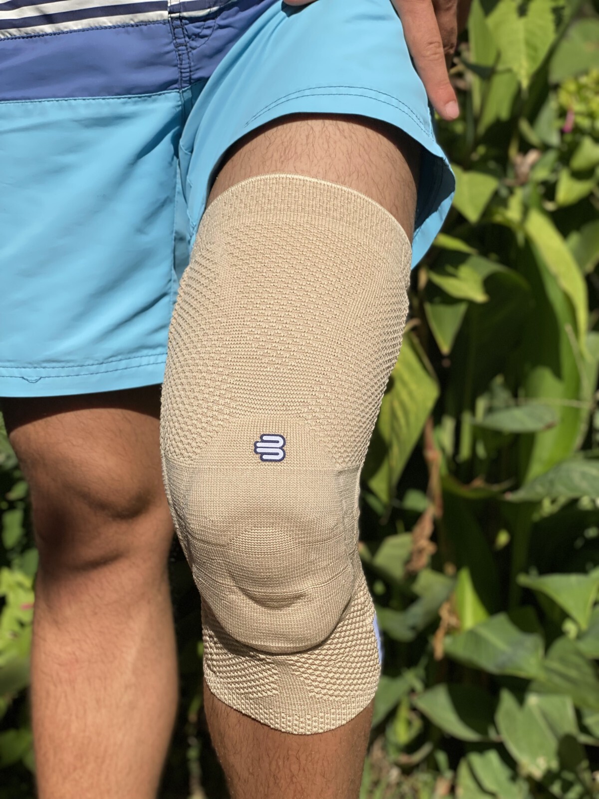 Bauerfeind GenuTrain Size 3 Knee Support Sleeve Beige Compression Knit