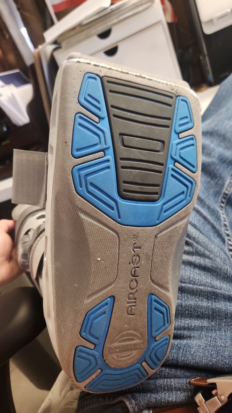 Aircast AirSelect Elite Walking Boot Pneumatic Orthopedic Cam Walker Medium