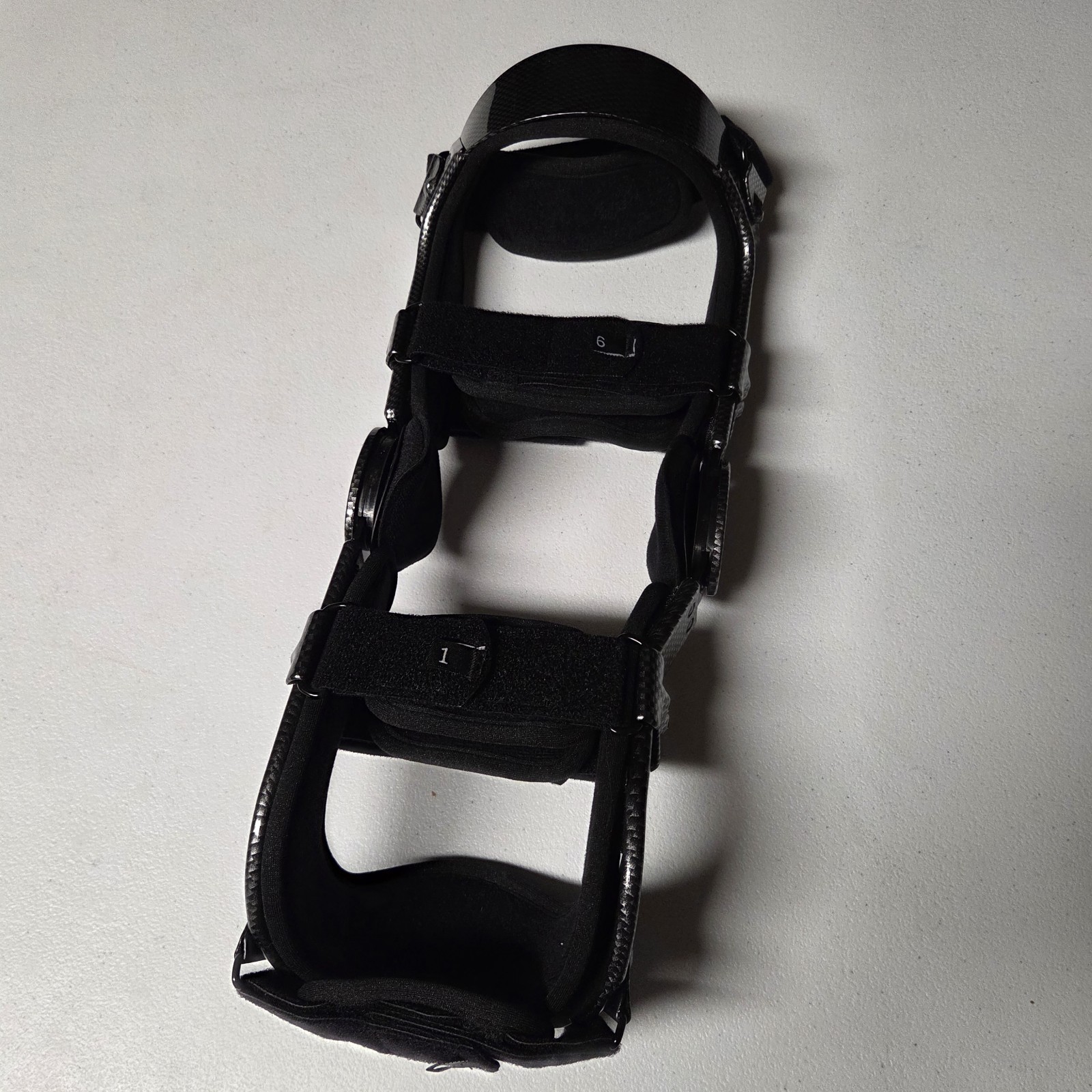 Cobra Dual OA Right Knee Brace Size Medium