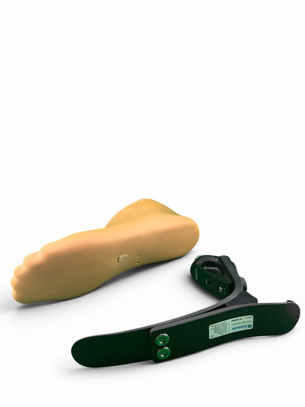 Ossur flex foot assure prosthetic foot. Size 27. Category 3. Left shell