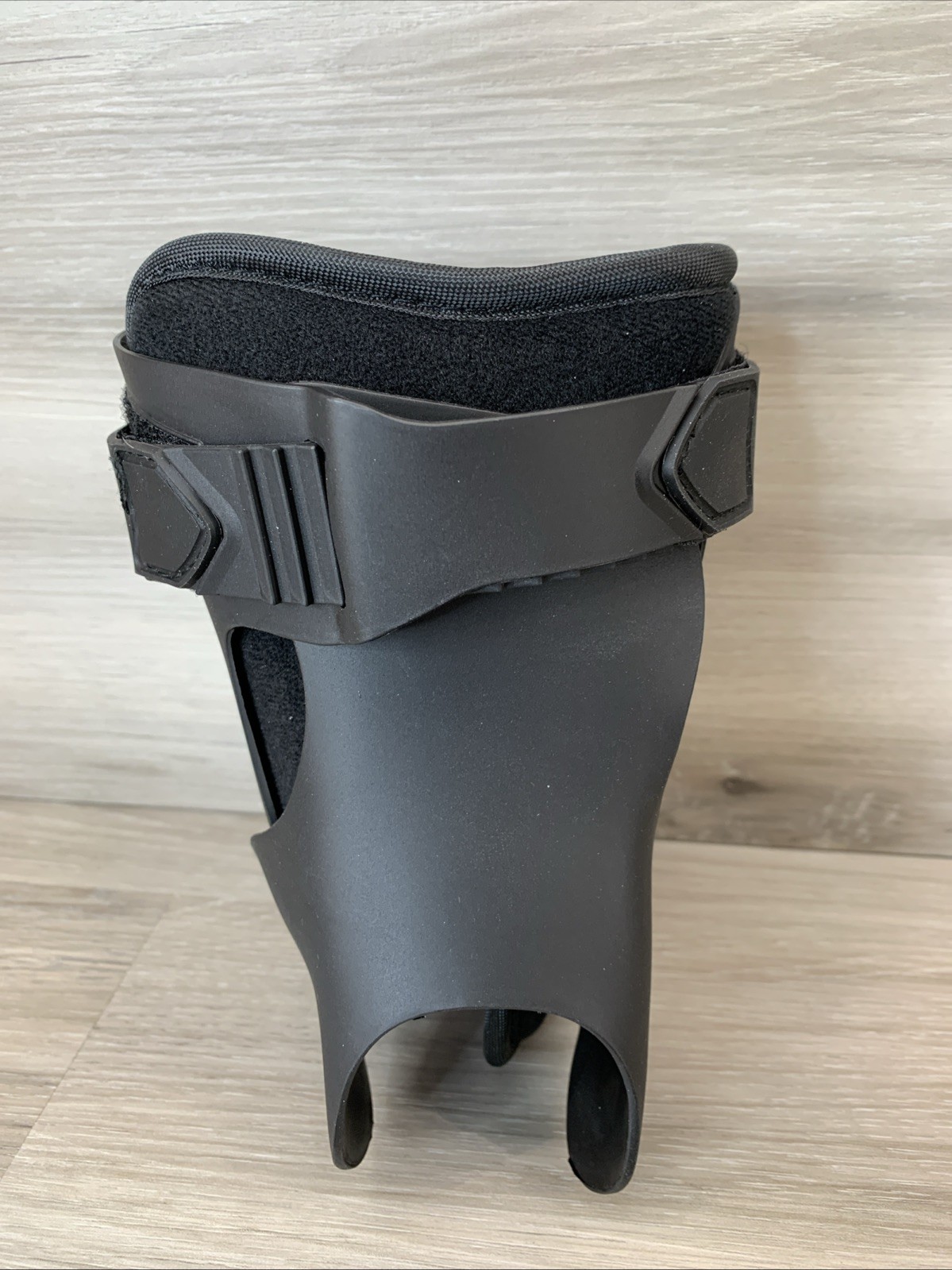 Comfortland ACCORD III Ankle Brace Medium Left CL-301-3-L NEW