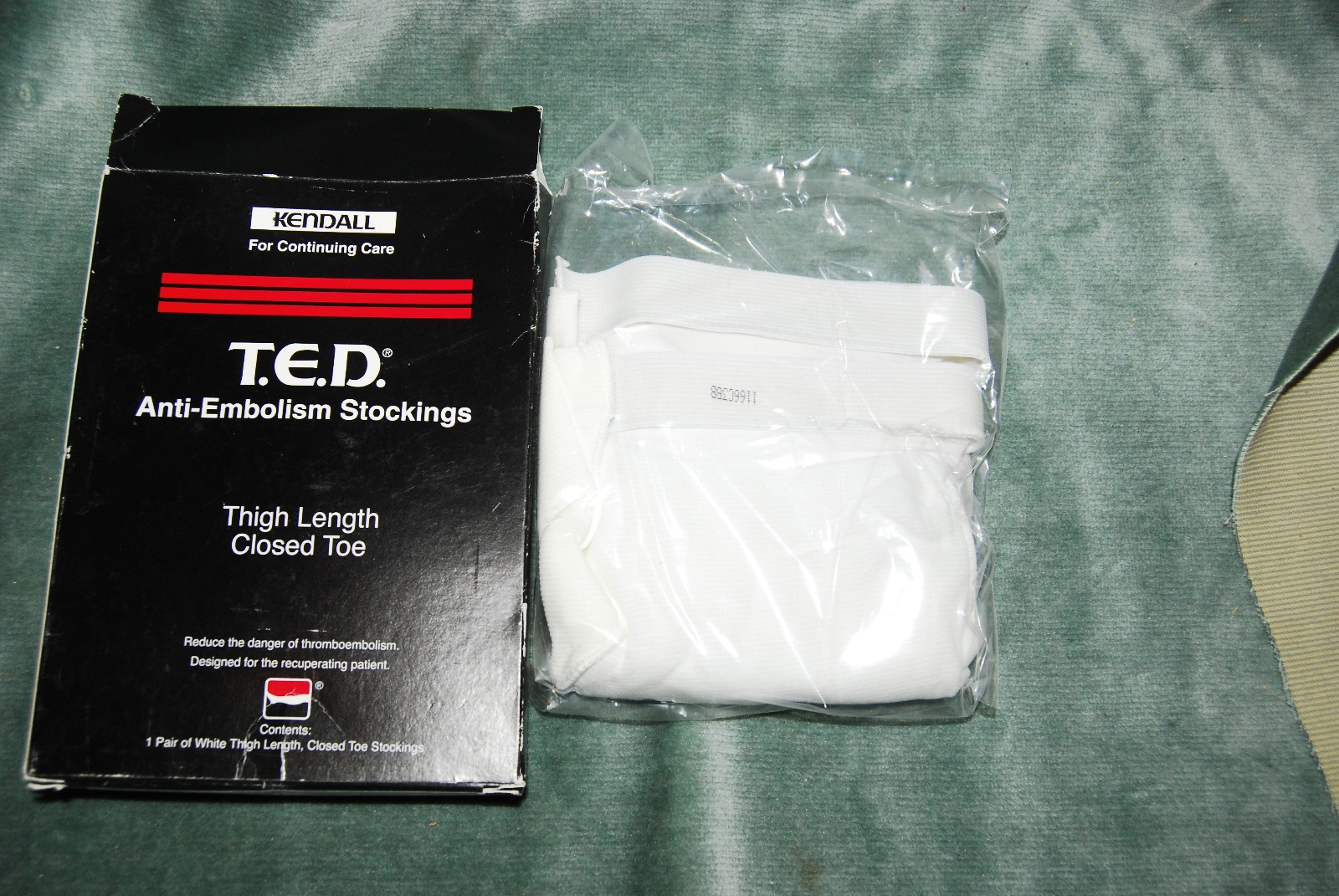 T.E.D. Thigh-Length Anti-Embolism Stockings Medium Regular White Closed Toe 4301