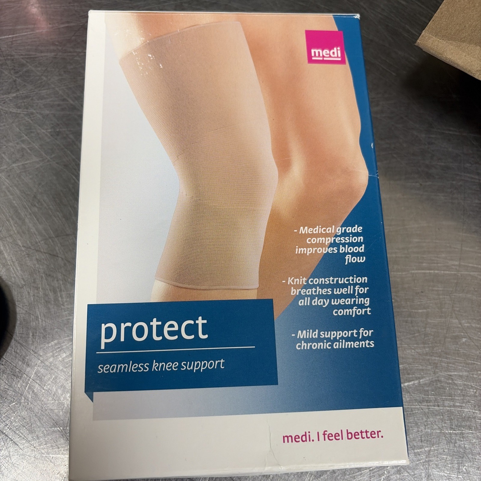 Mediven Seamless Knit Knee Support Silicone Top Band (Beige) Medium 60203